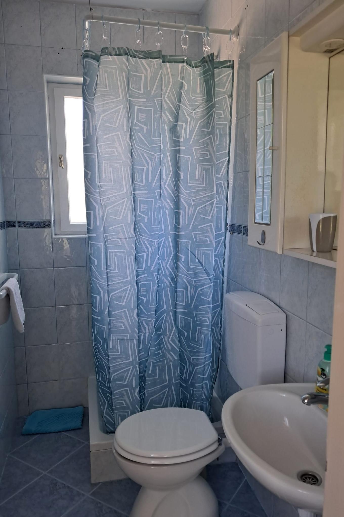 Enosobni apartma S teraso in pogledom na morje Rab  A-a