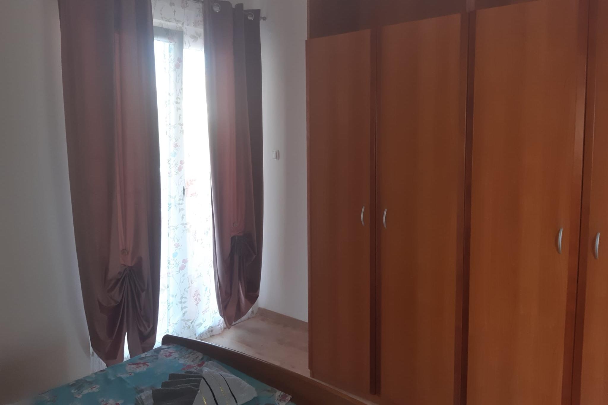 Enosobni apartma S teraso in pogledom na morje Rab  A-a