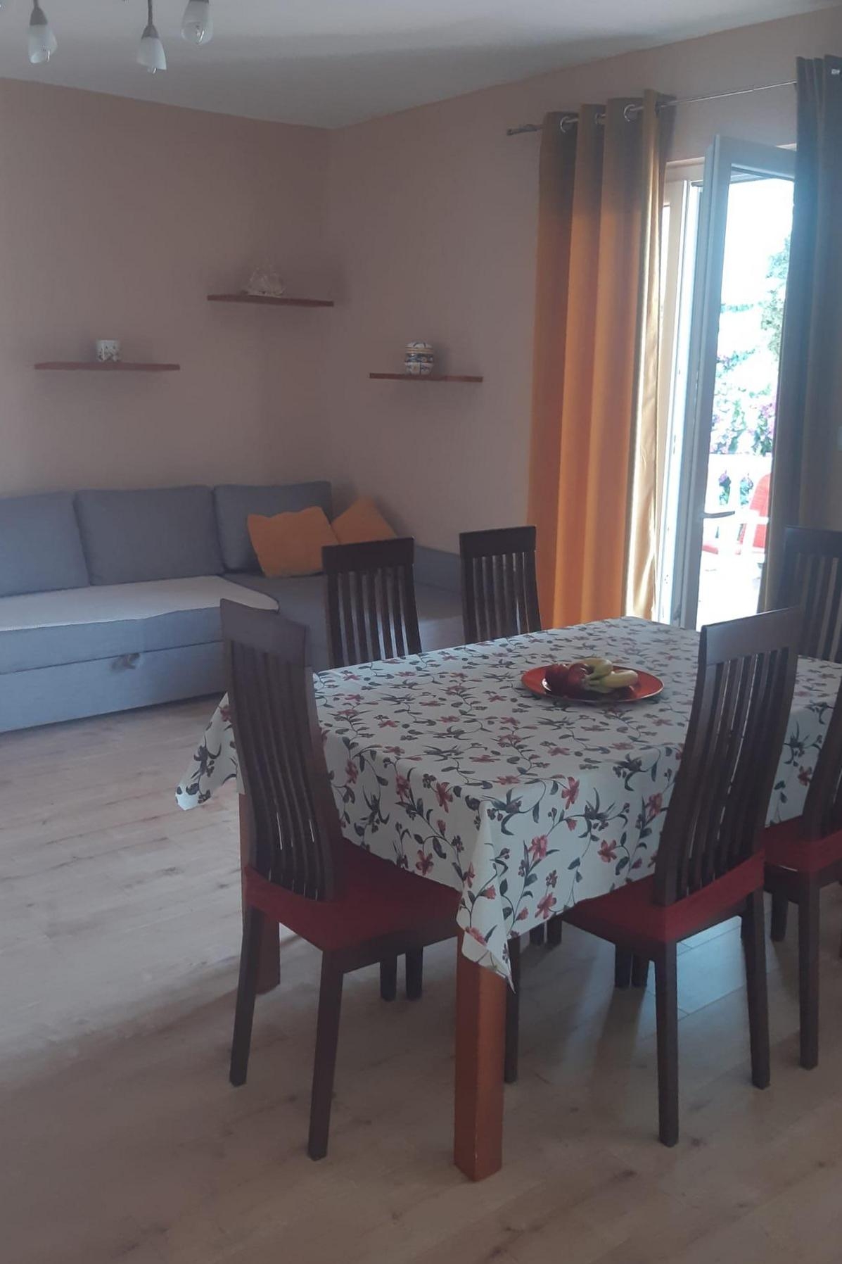 Enosobni apartma S teraso in pogledom na morje Rab  A-a