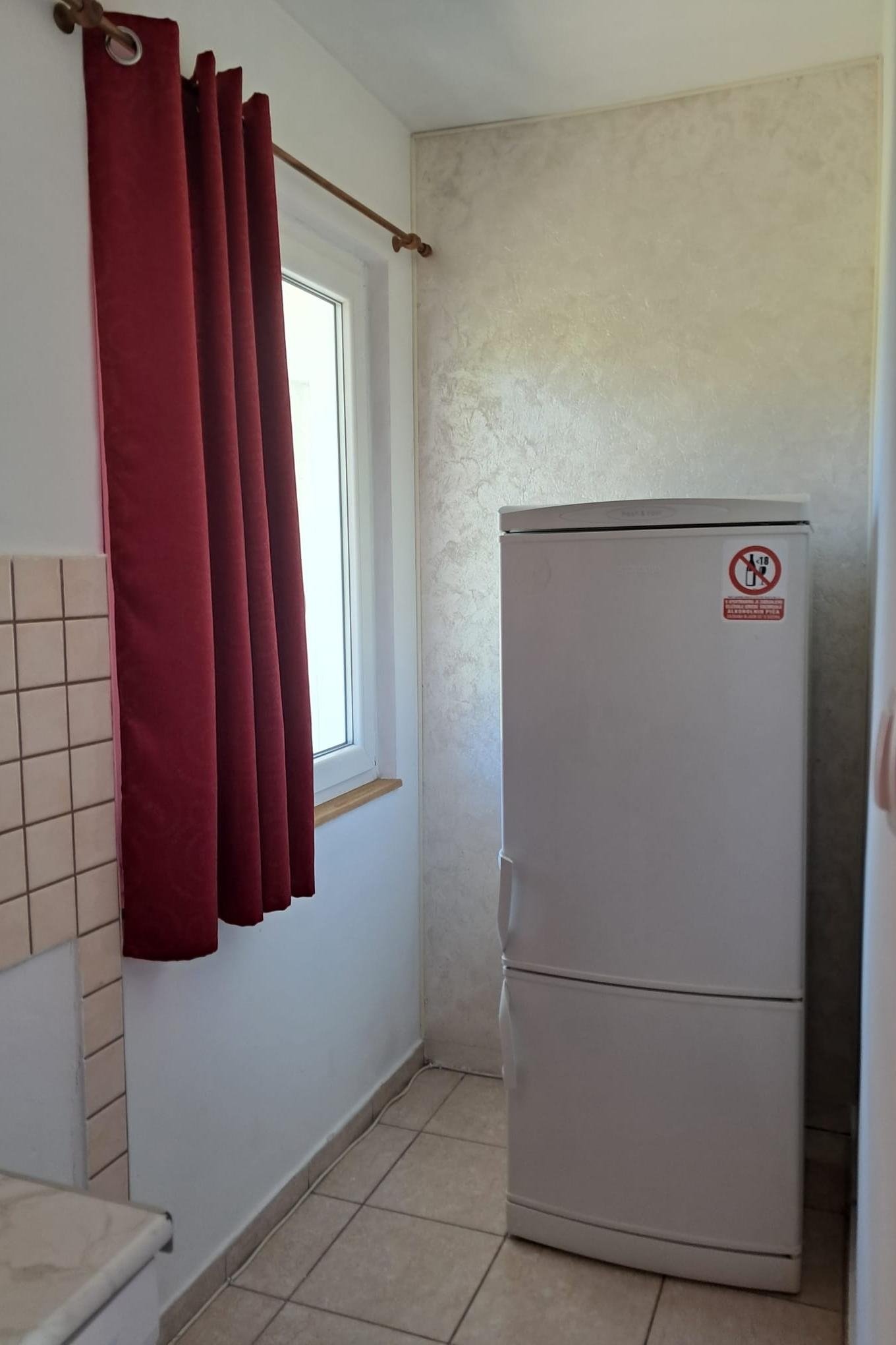Enosobni apartma S teraso in pogledom na morje Rab  A-a