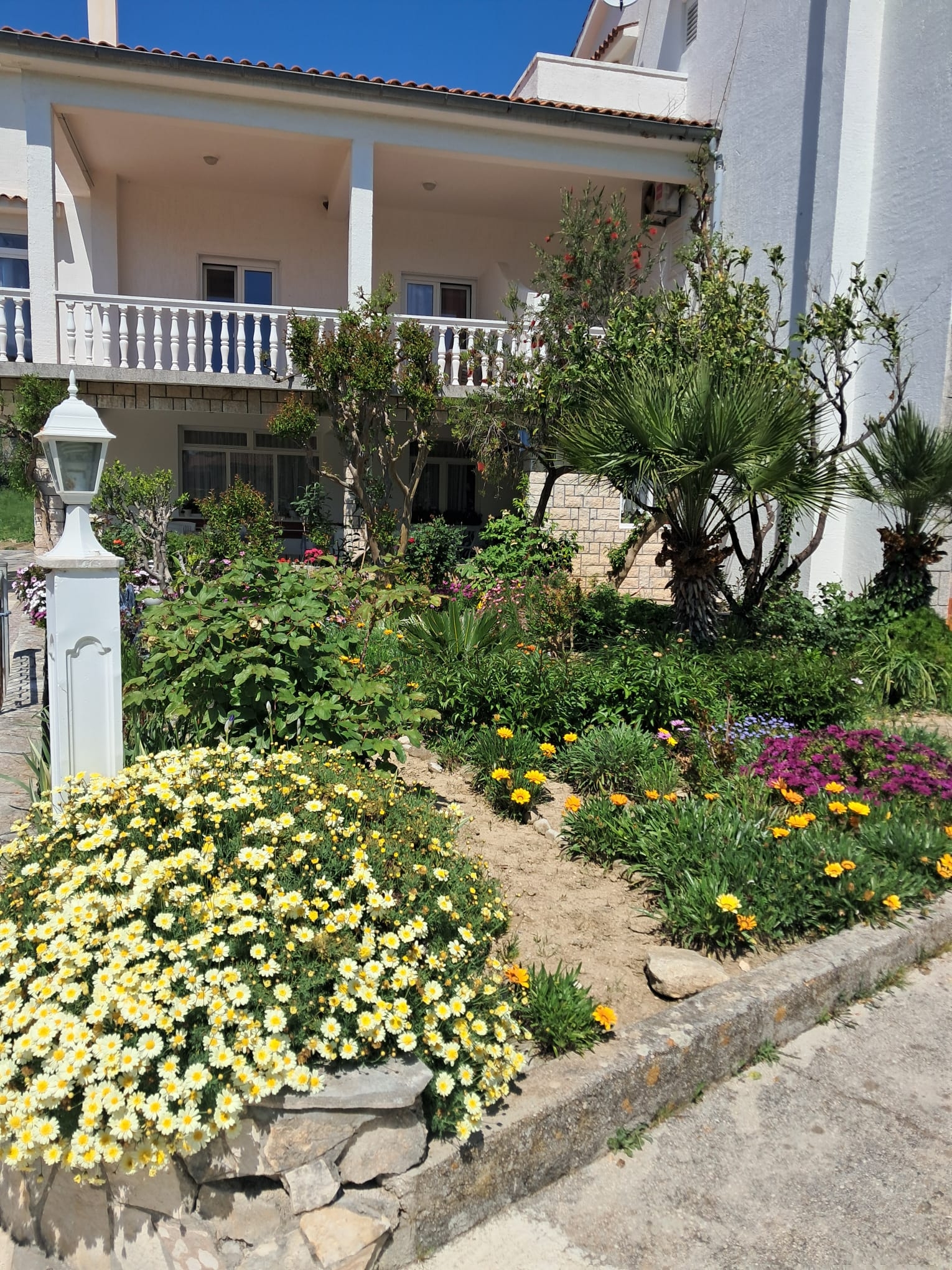 Enosobni apartma S teraso in pogledom na morje Rab  A-a