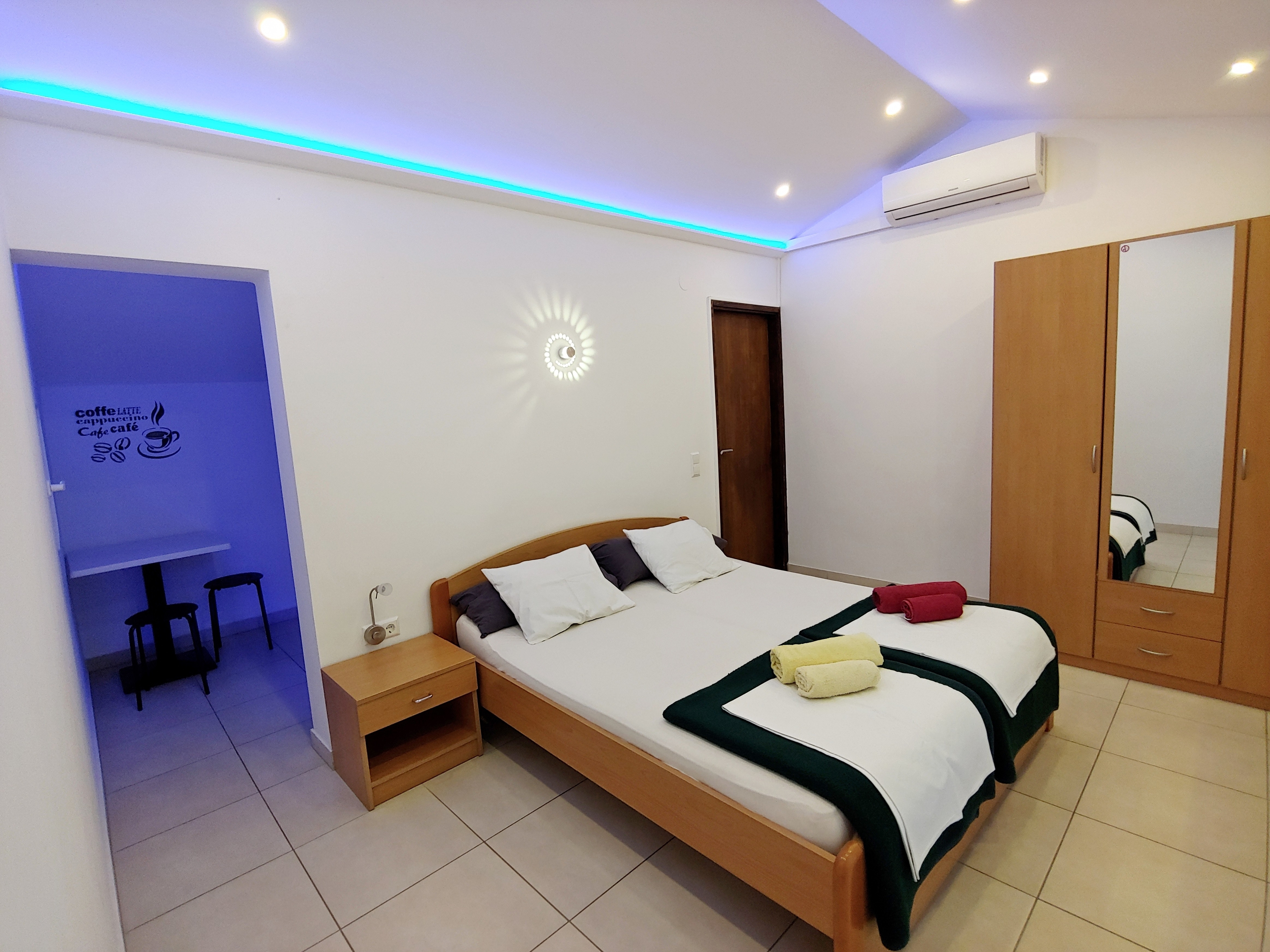 Studio S teraso in pogledom na morje Pirovac, Šibenik  AS-a