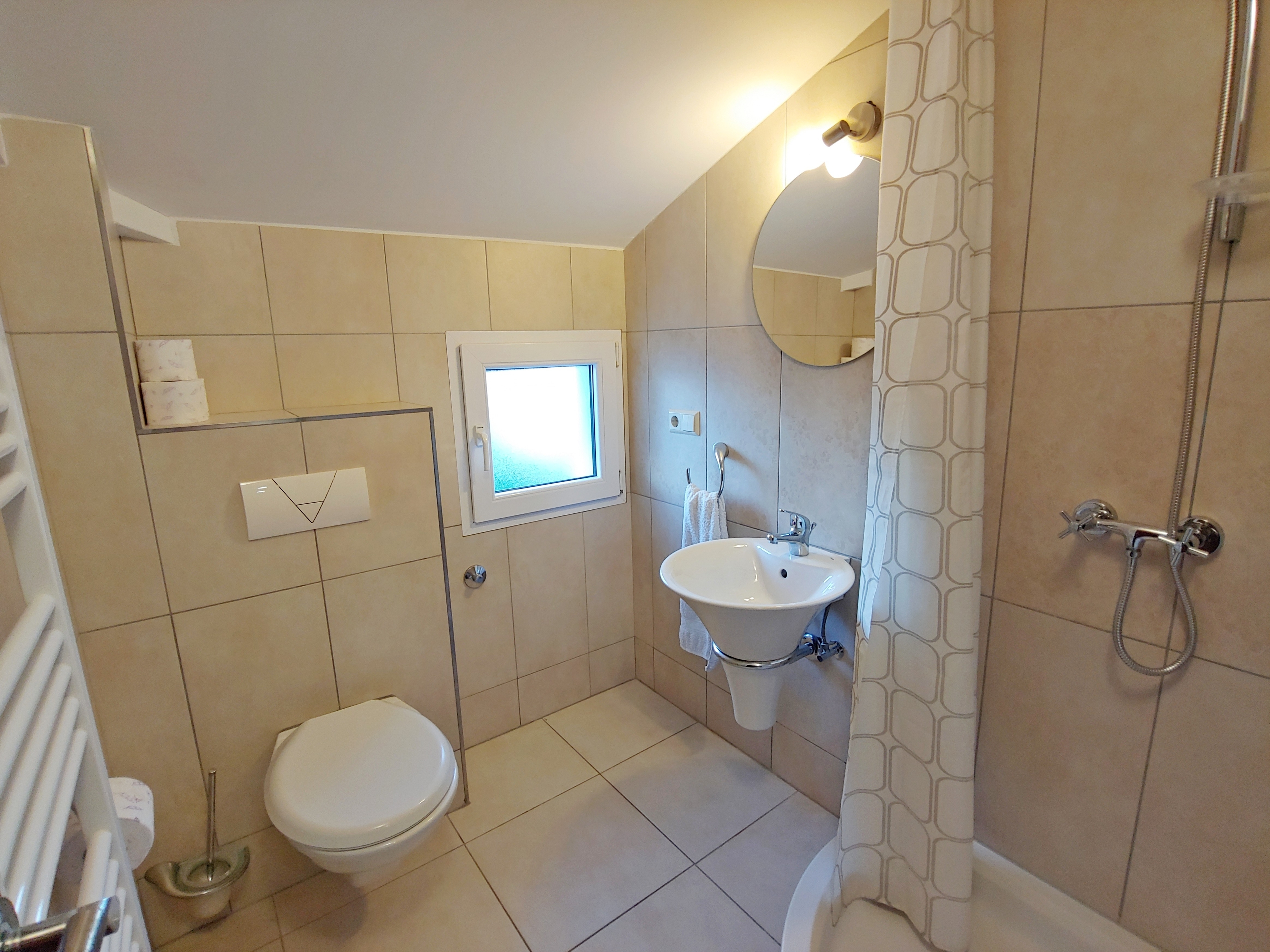 Studio apartman s terasom i pogledom na more Pirovac, Šibenik  AS-b