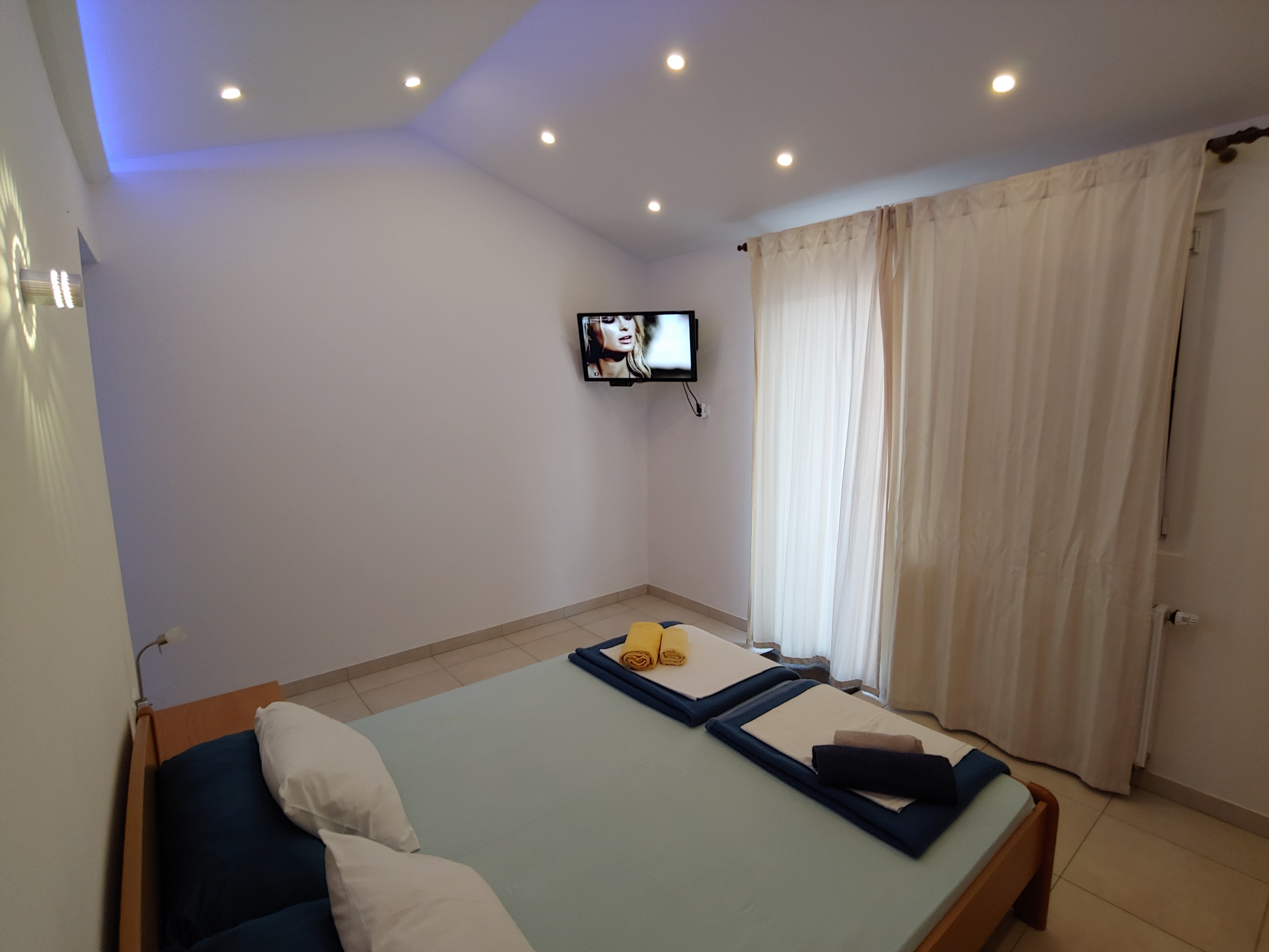 Studio apartman s terasom i pogledom na more Pirovac, Šibenik  AS-b