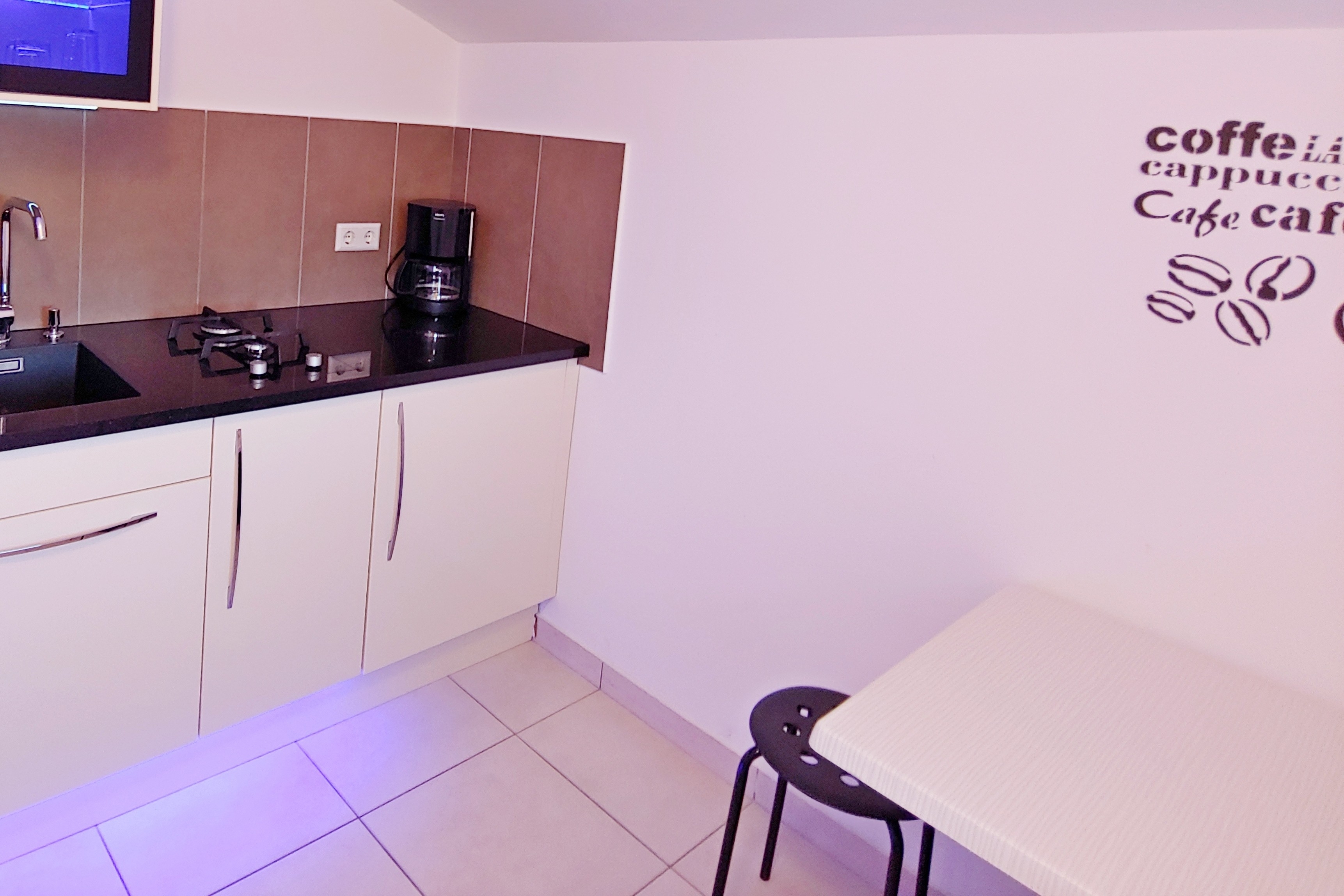 Studio apartman s terasom i pogledom na more Pirovac, Šibenik  AS-b