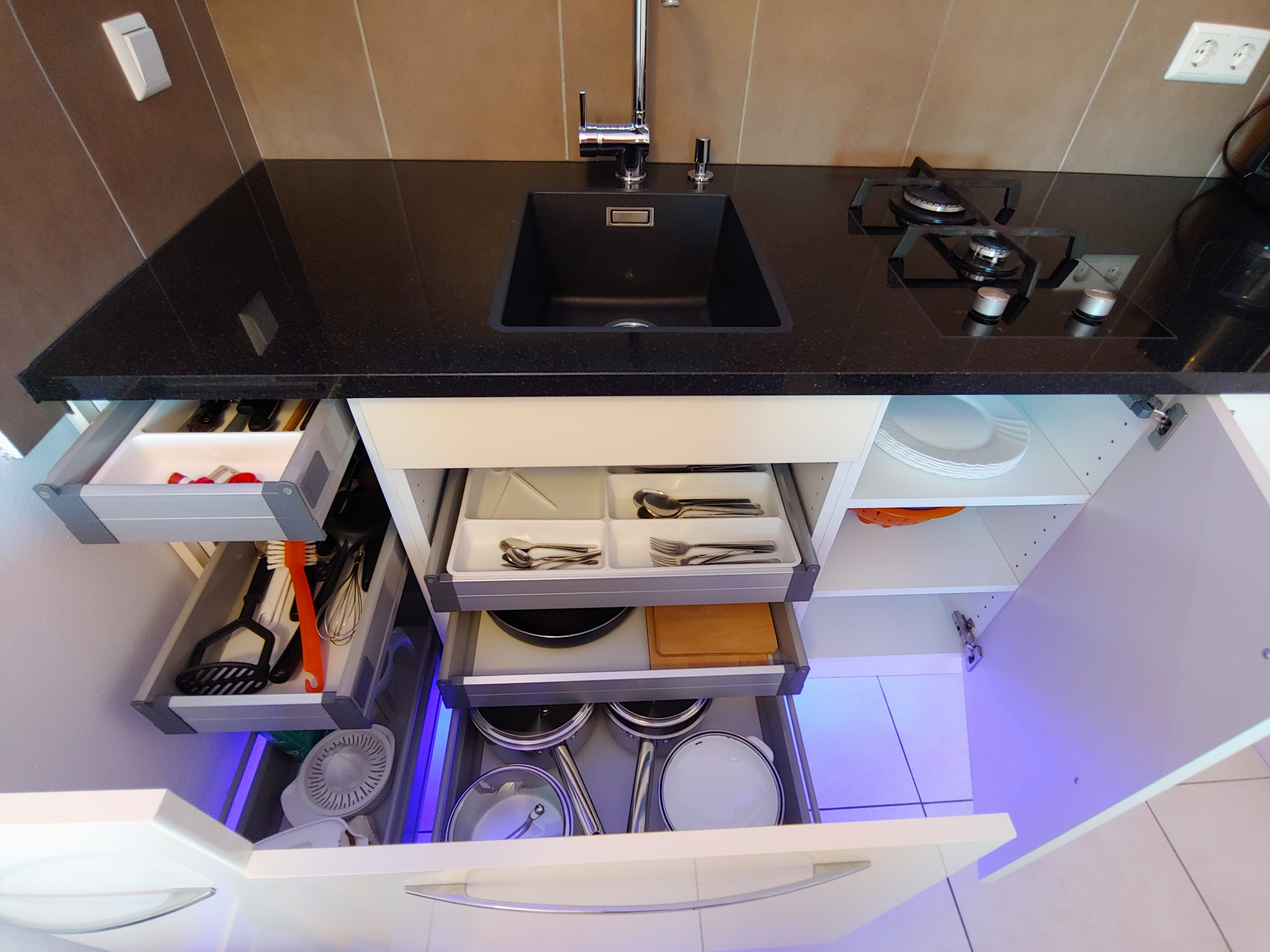 Studio apartman s terasom i pogledom na more Pirovac, Šibenik  AS-b