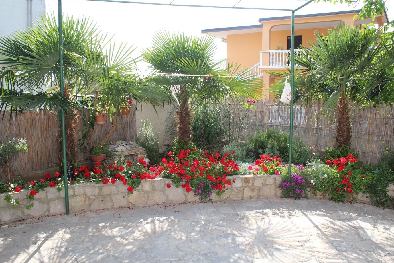 Studio apartman s terasom i pogledom na more Pirovac, Šibenik  AS-b