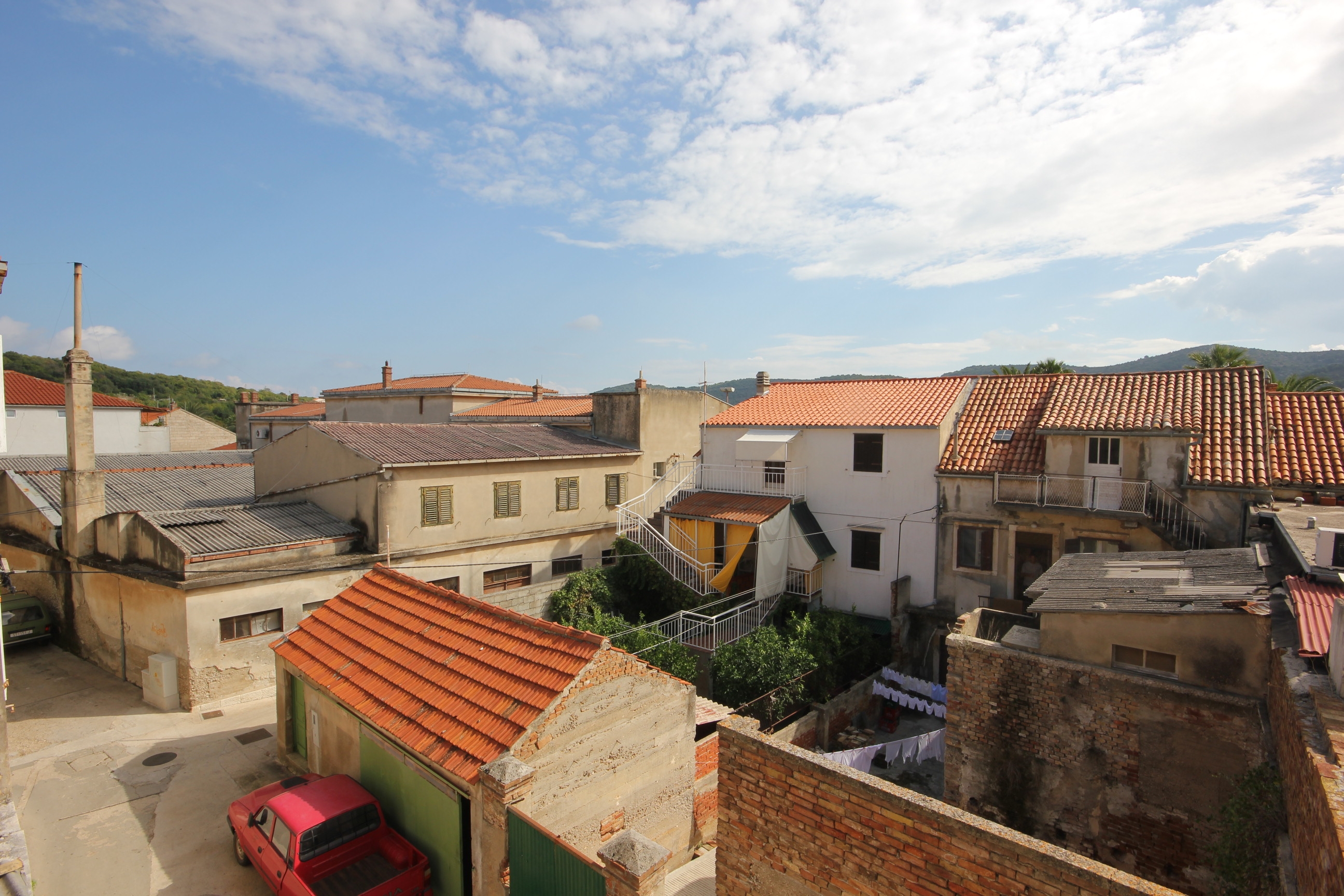 Three bedroom apartment with terrace Vis  A-b