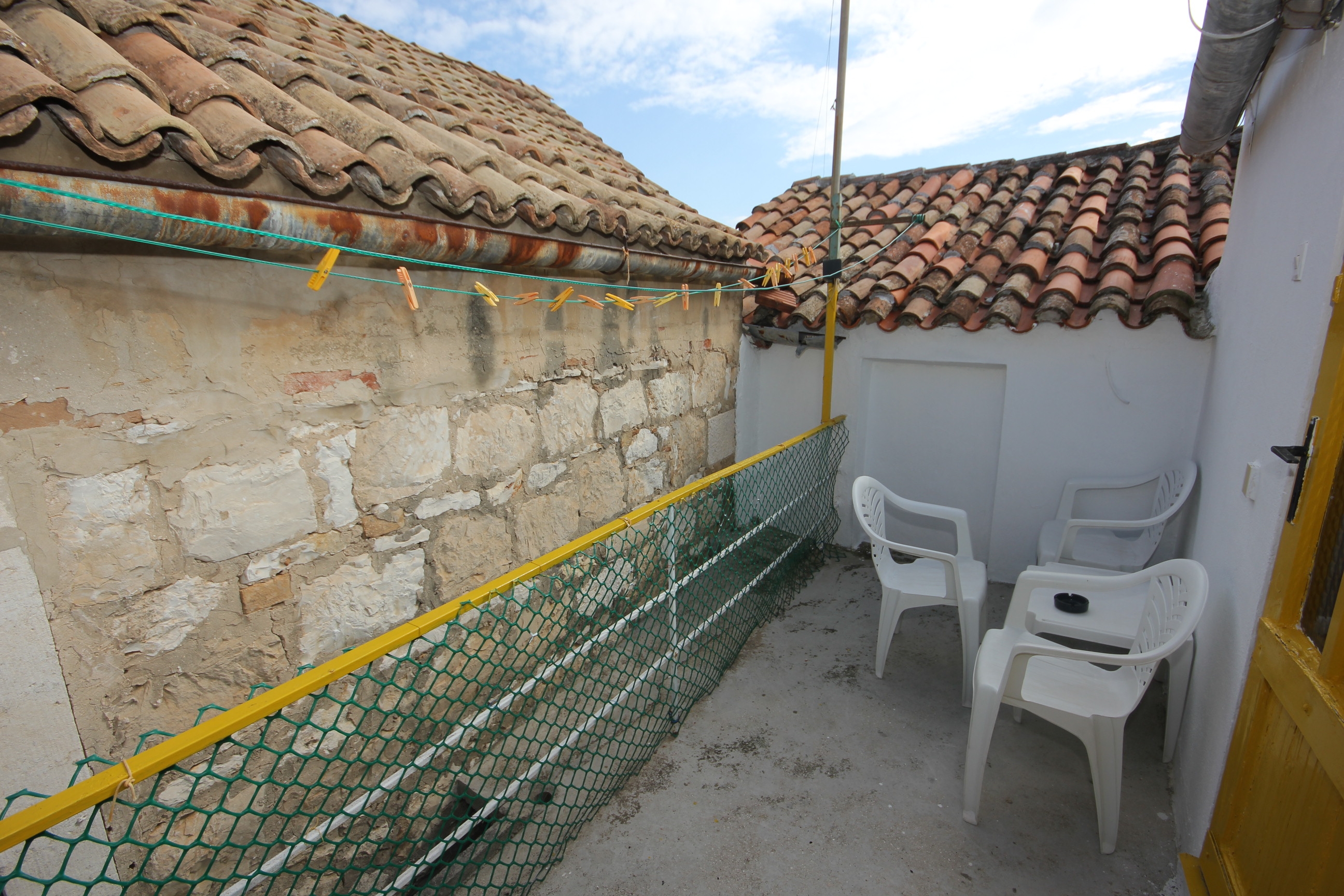 Three bedroom apartment with terrace Vis  A-b