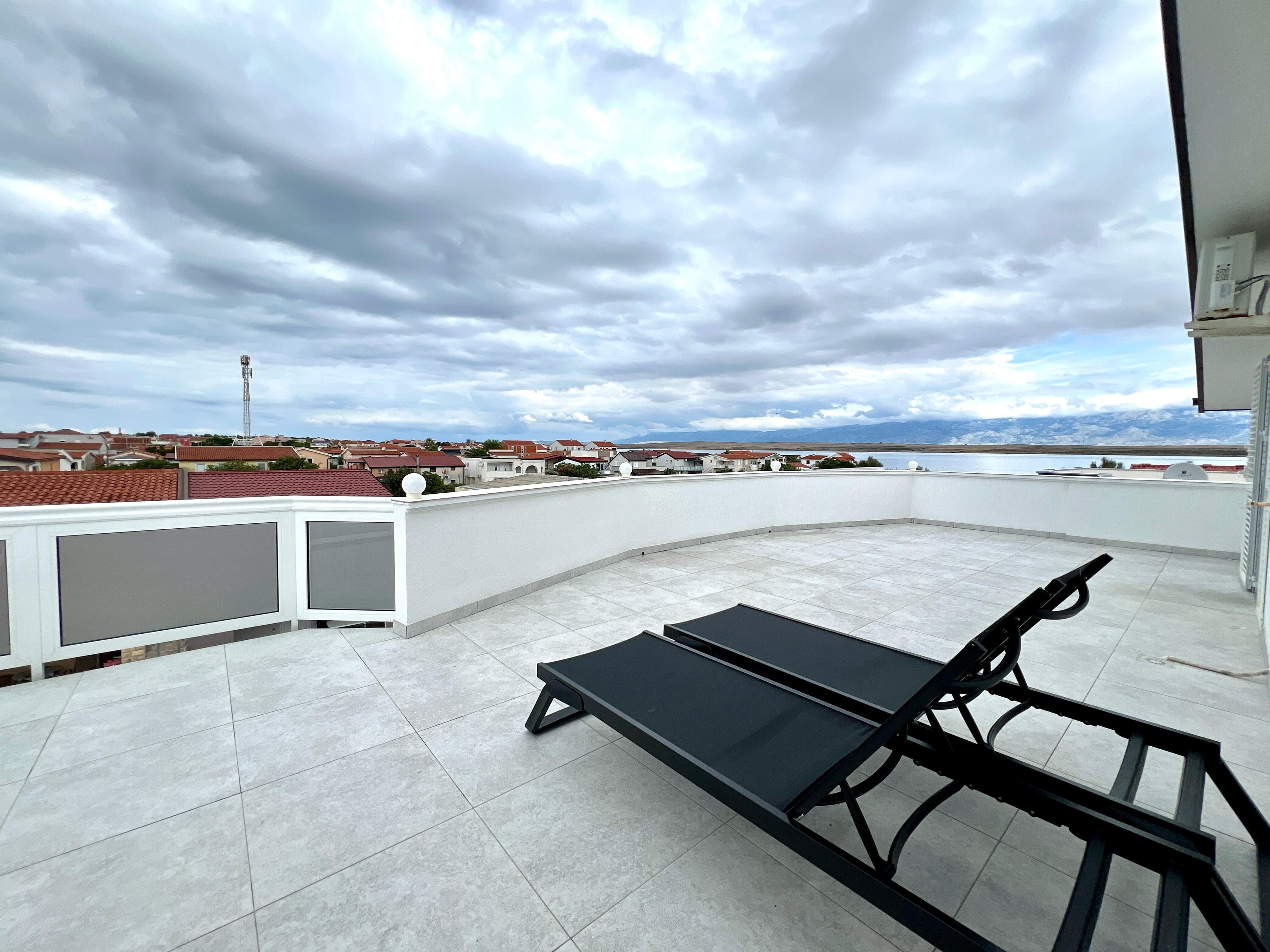 Two bedroom apartment with terrace and sea view Vir (A-24777-e)