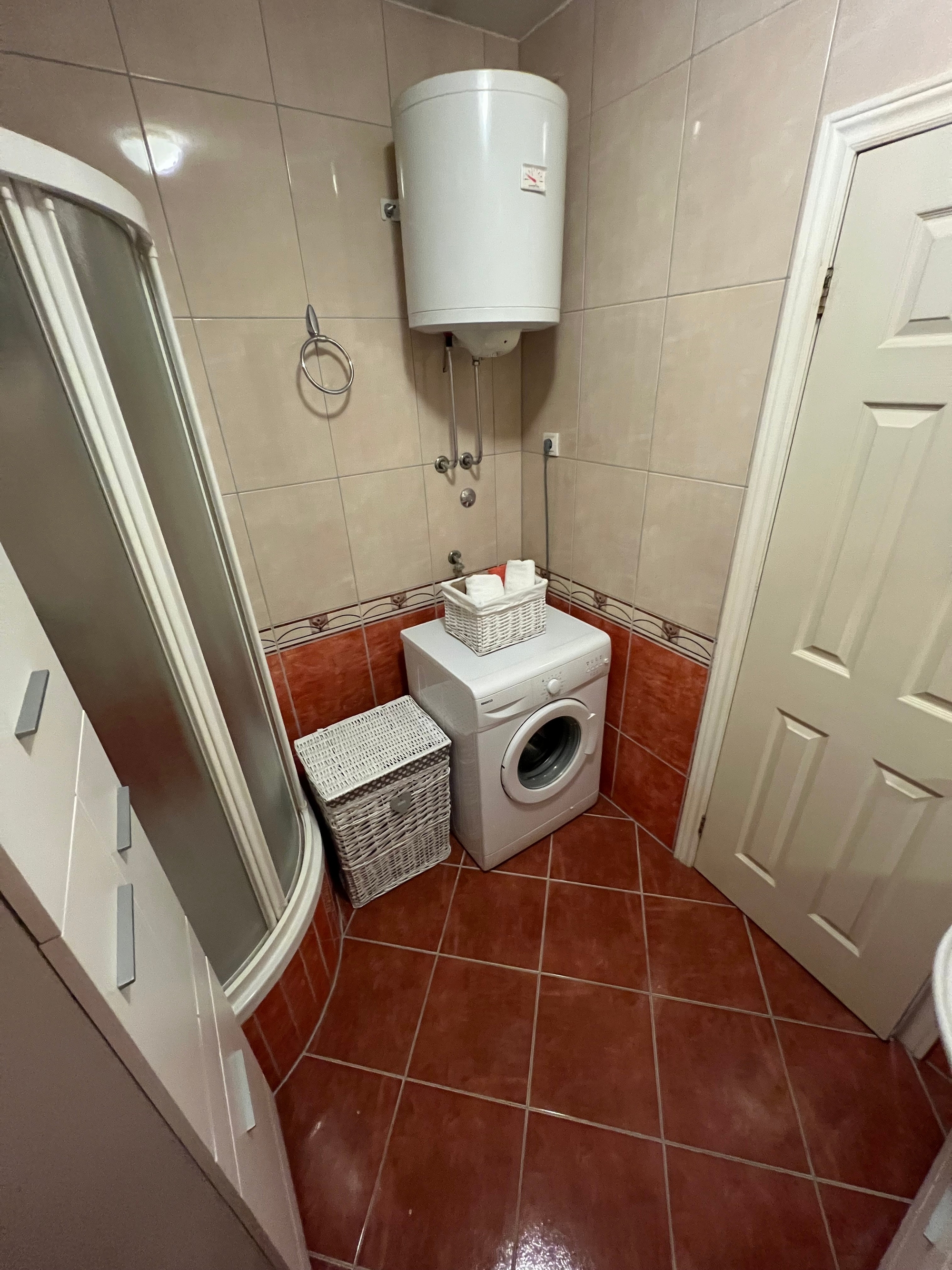 Two bedroom apartment with terrace Makarska  A-a