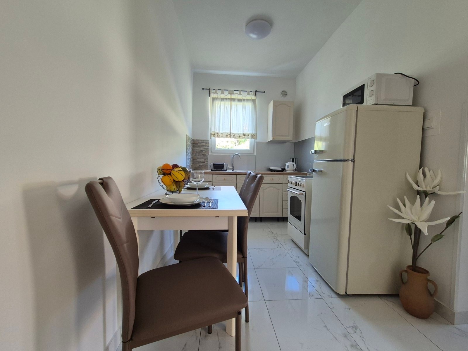 Jednosobni apartman s terasom Rab  A-a