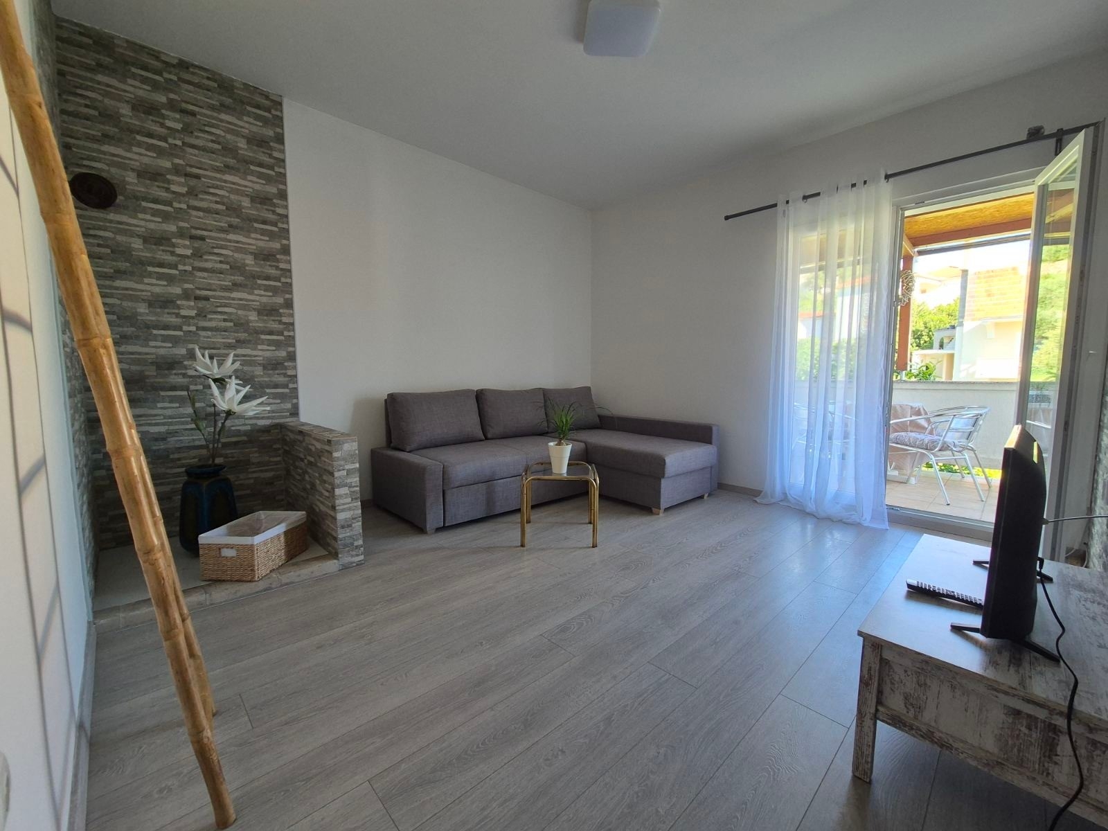 Jednosobni apartman s terasom Rab  A-a