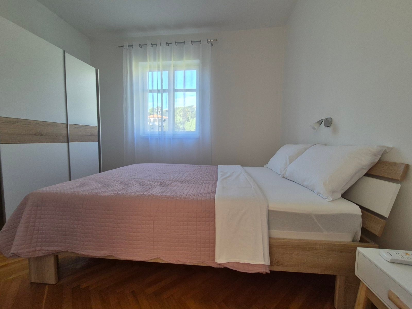 Dvosobni apartman s terasom Rab  A-b
