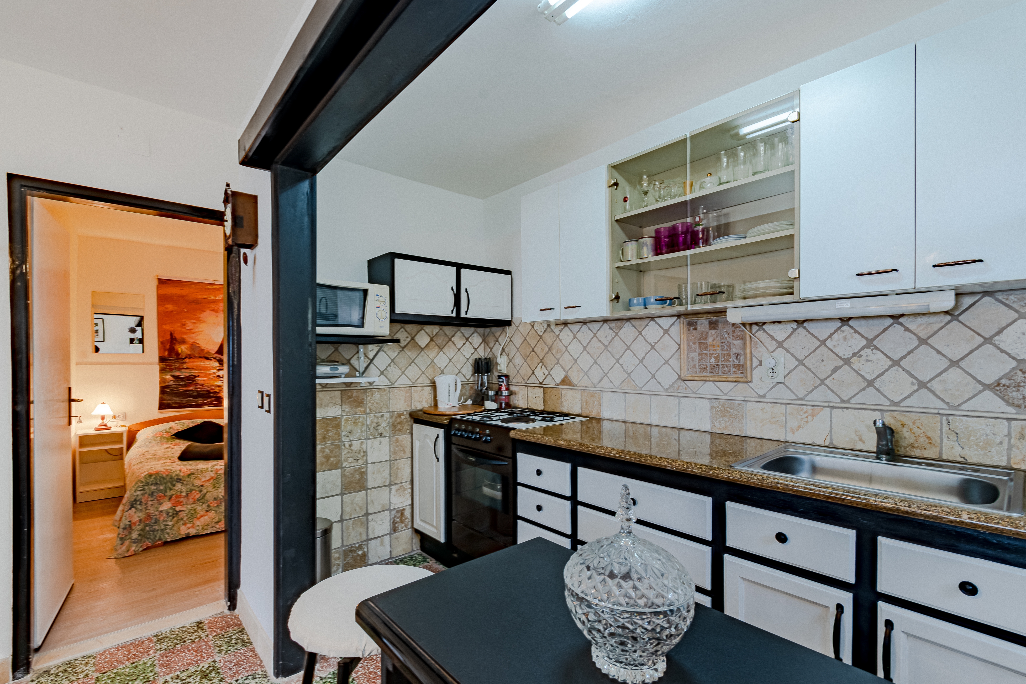 Two bedroom apartment near beach Prigradica, Korčula  A-a