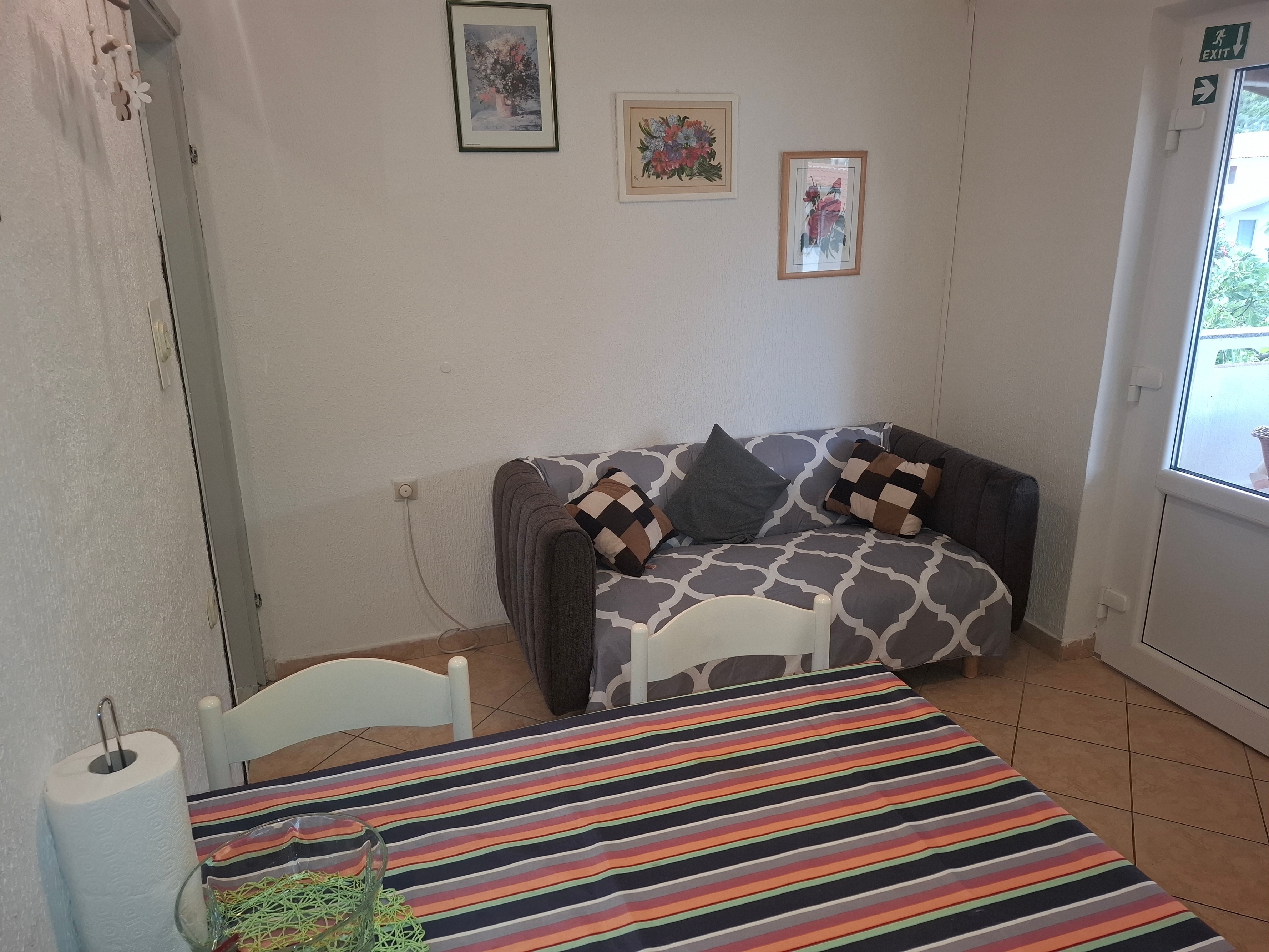 Two bedroom apartment with terrace Palit, Rab (A-24800-a) Two bedroom apartment with terrace Palit, Rab (A-24800-a)