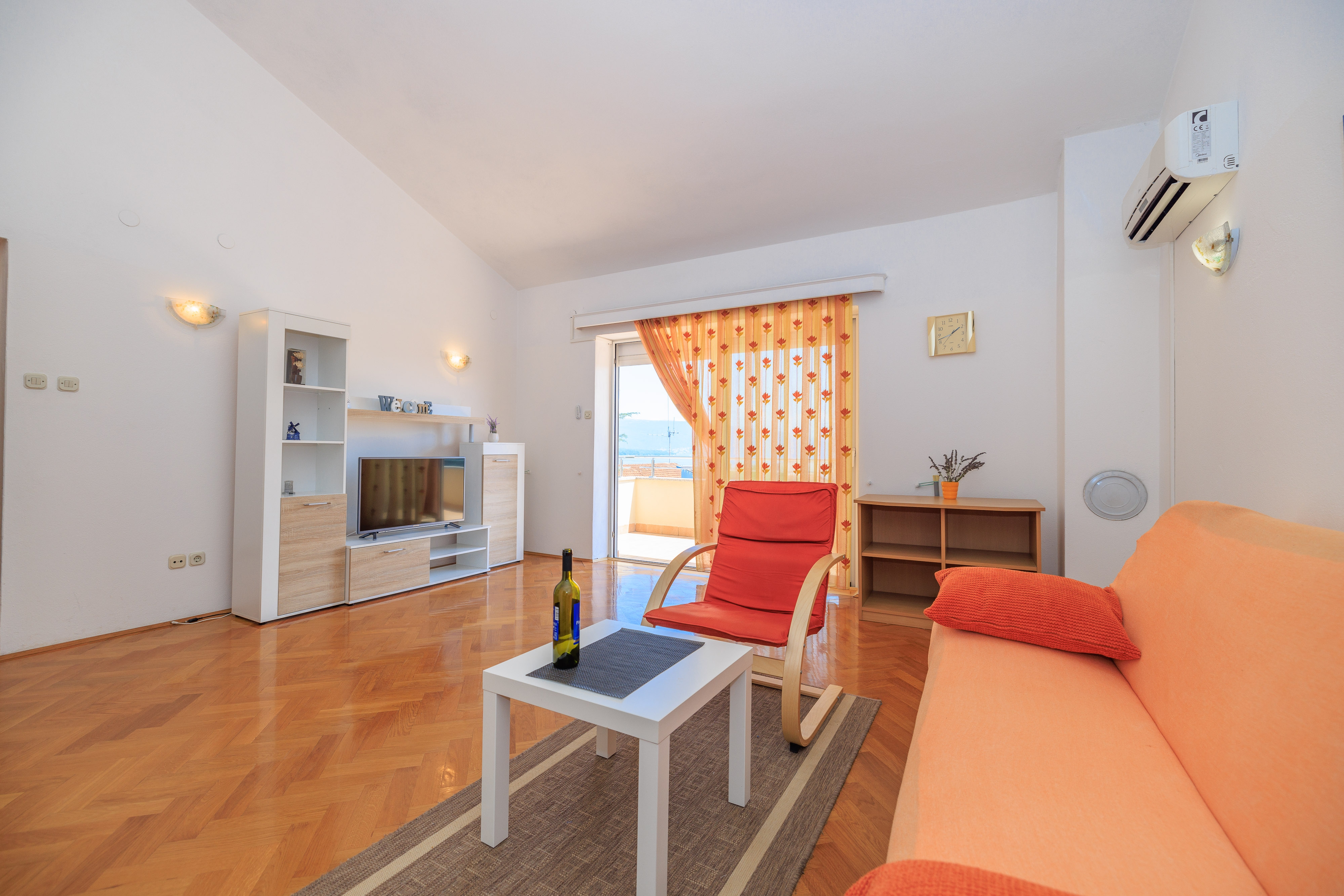 One bedroom apartment with terrace and sea view Krk (A-24809-a)