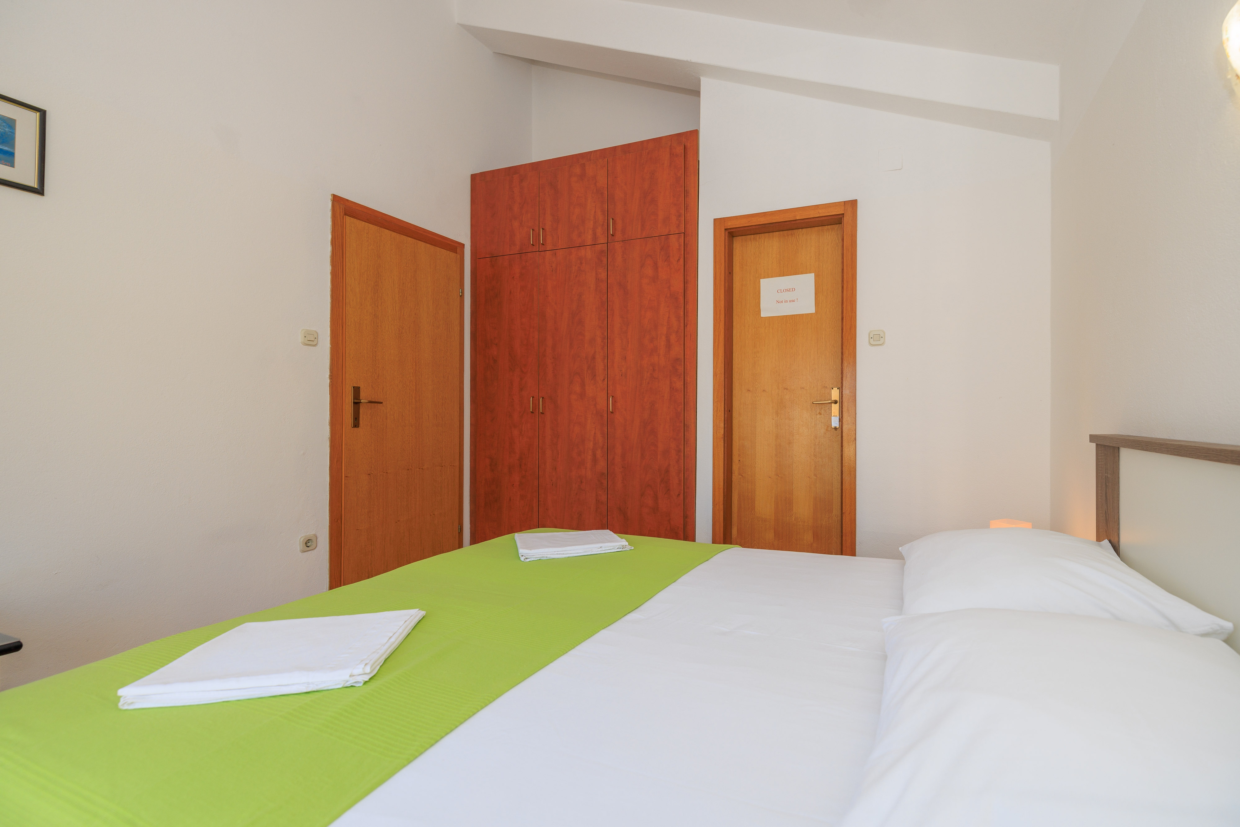 Jednosobni apartman s balkonom i pogledom na more Krk  A-b