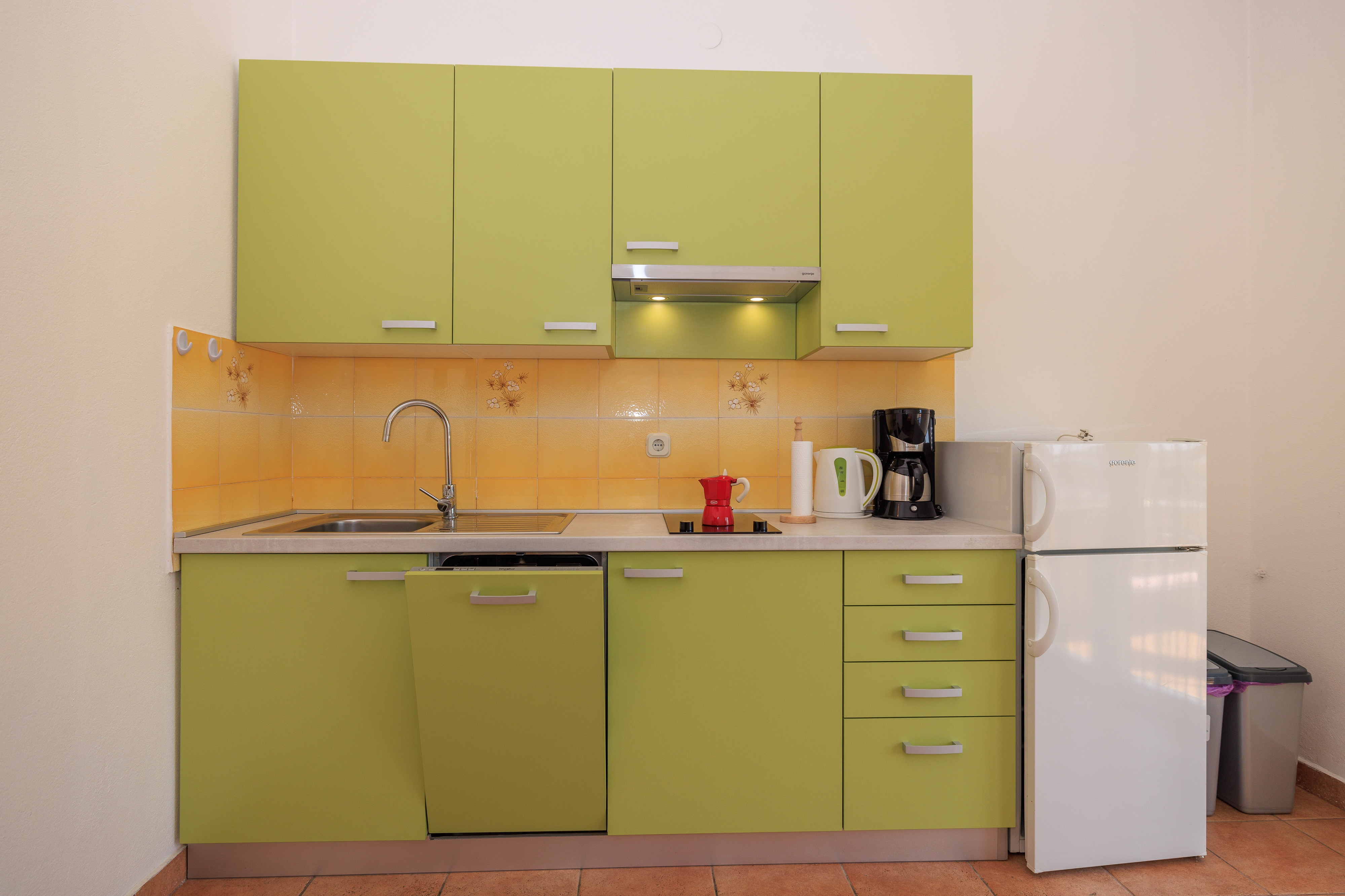 Jednosobni apartman s balkonom i pogledom na more Krk  A-b