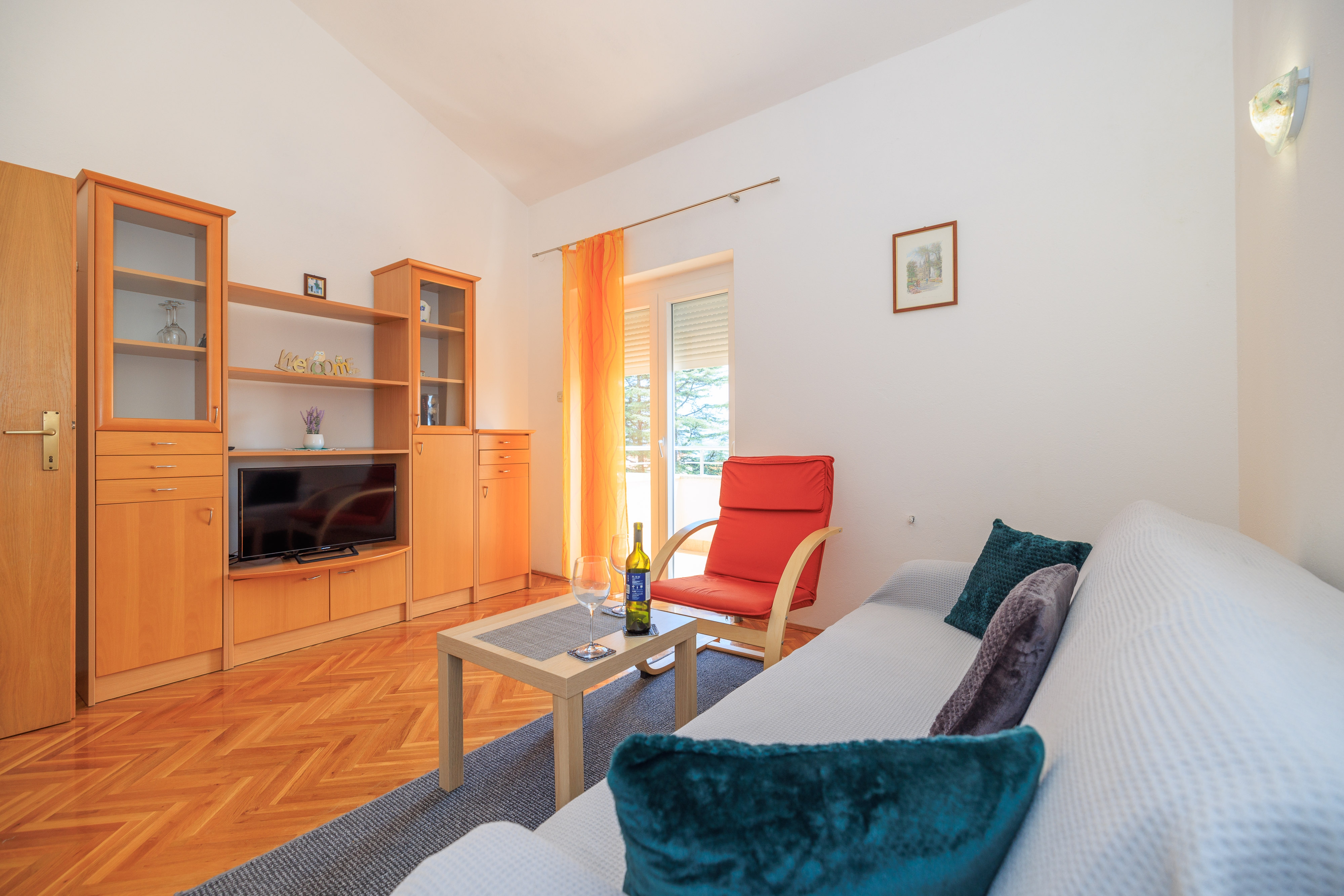 Jednosobni apartman s balkonom i pogledom na more Krk  A-b