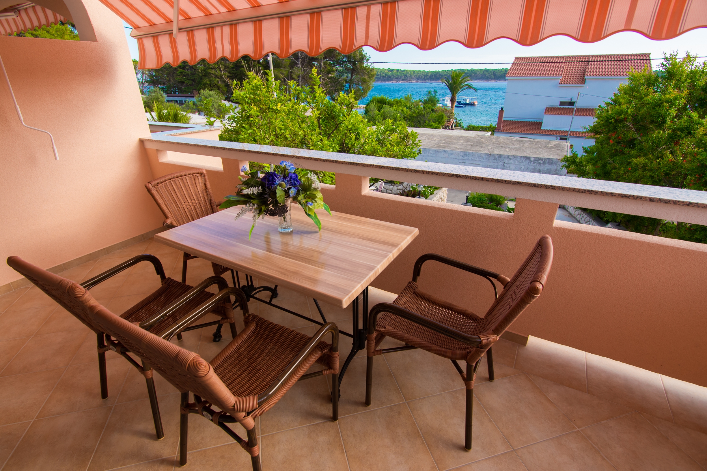 Top Rab Banjol Top Rab Banjol