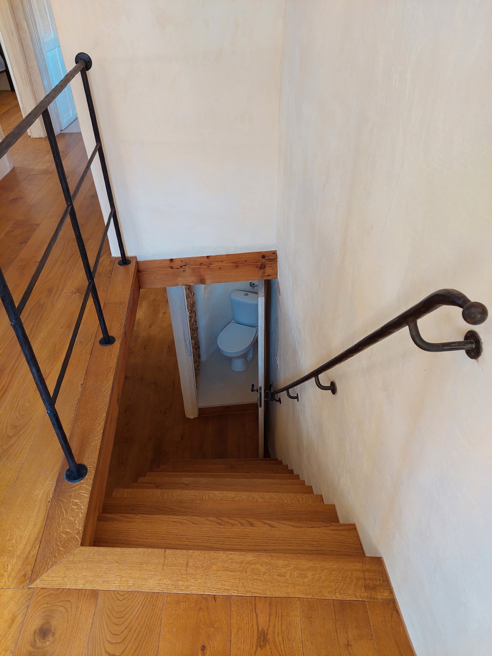 Štirisobna hiša Z balkonom Senj  K