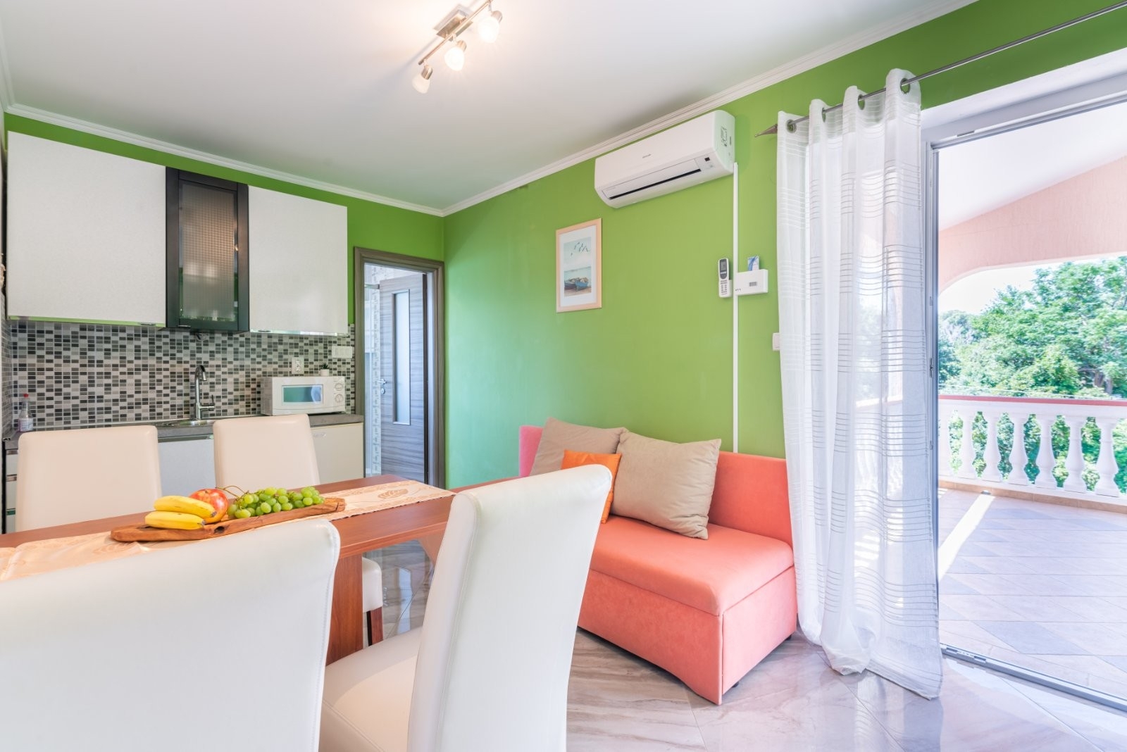 One bedroom apartment near beach Supetarska Draga - Gonar, Rab (A-24851-c)