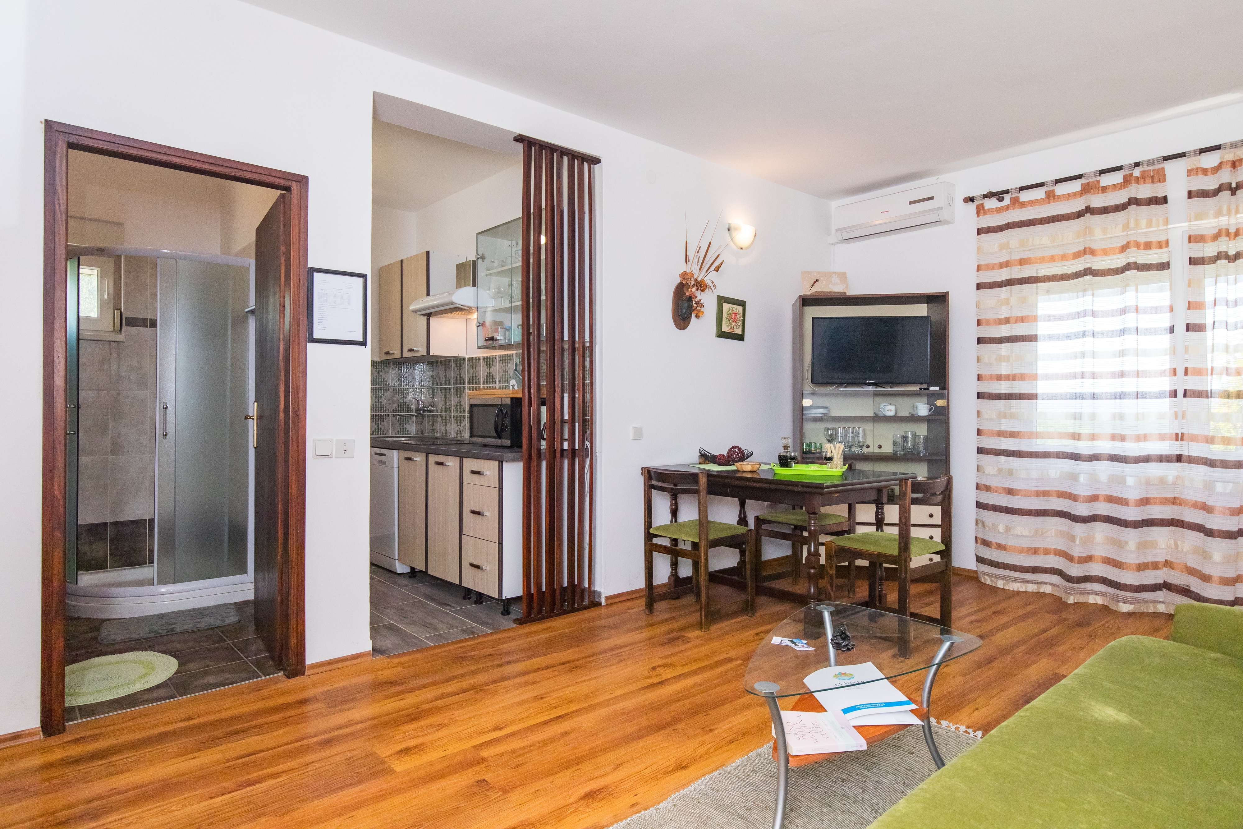 One bedroom apartment with terrace Punat, Krk (A-24859-a)