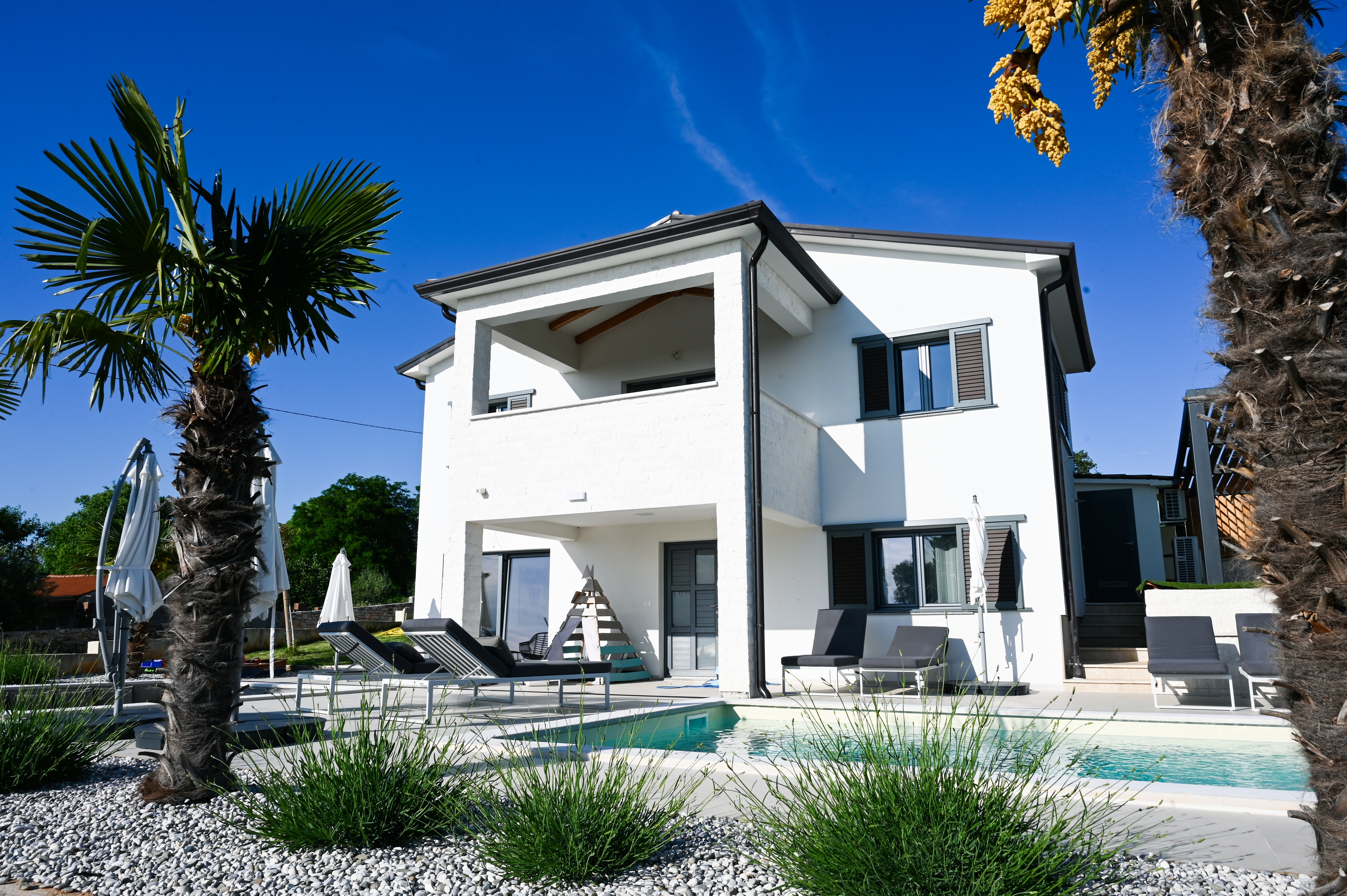 Four-bedroom house with terrace and sea view Kaštelir, Central Istria - Središnja Istra (K-24867) Four-bedroom house with terrace and sea view Kaštelir, Central Istria - Središnja Istra (K-24867)