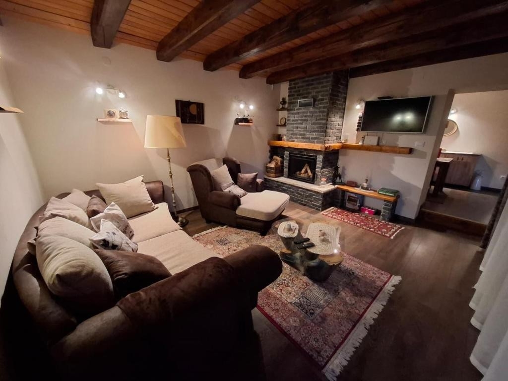 Two bedroom apartment with terrace Tršće, Gorski kotar (A-24880-a)