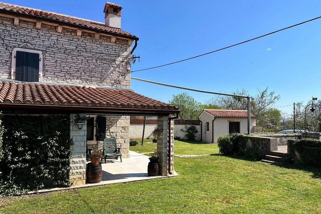 Two bedroom house with terrace Belavići, Marčana (K-24884)