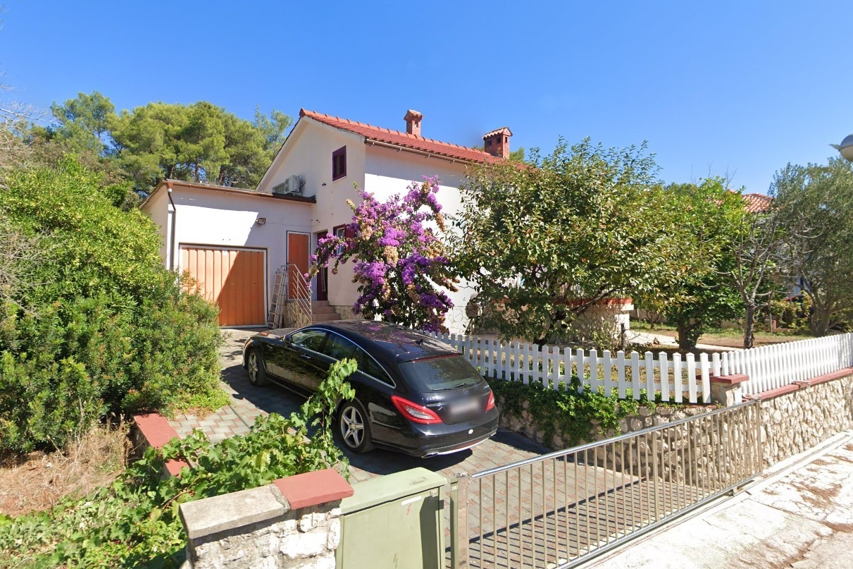 One bedroom apartment with terrace Artatore, Lošinj (A-24890-a) One bedroom apartment with terrace Artatore, Lošinj (A-24890-a)