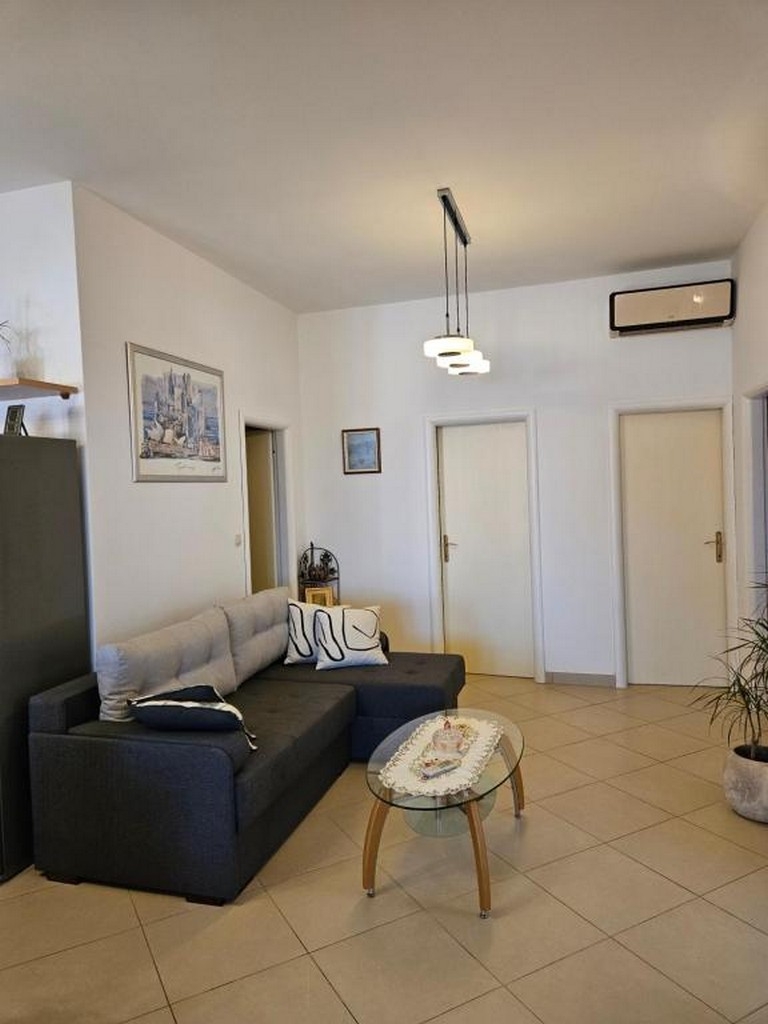 Three bedroom house with terrace and sea view Prigradica, Korčula (K-24893) Three bedroom house with terrace and sea view Prigradica, Korčula (K-24893)