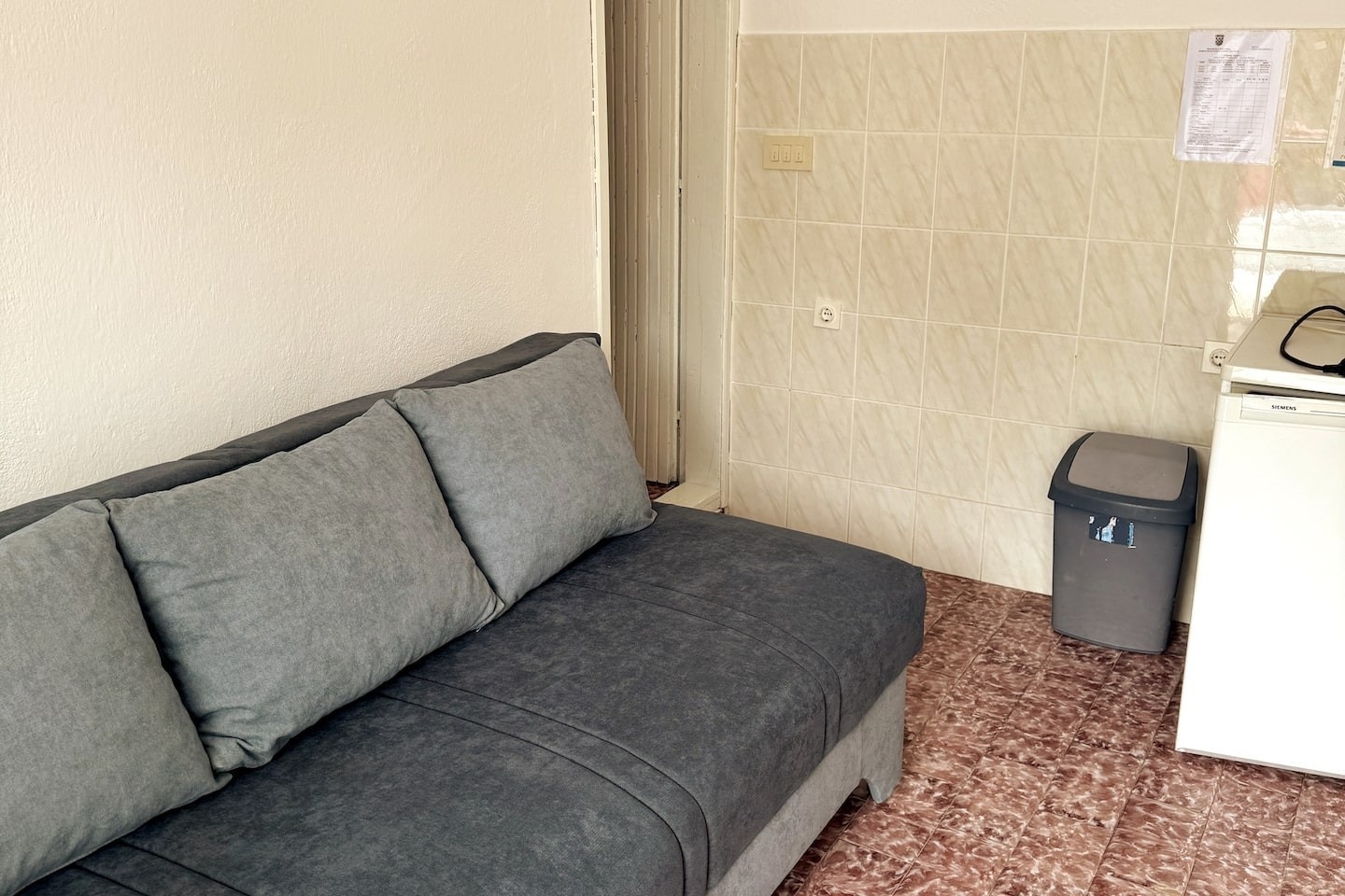 One bedroom apartment with balcony Trpanj, Pelješac (A-24922-b)