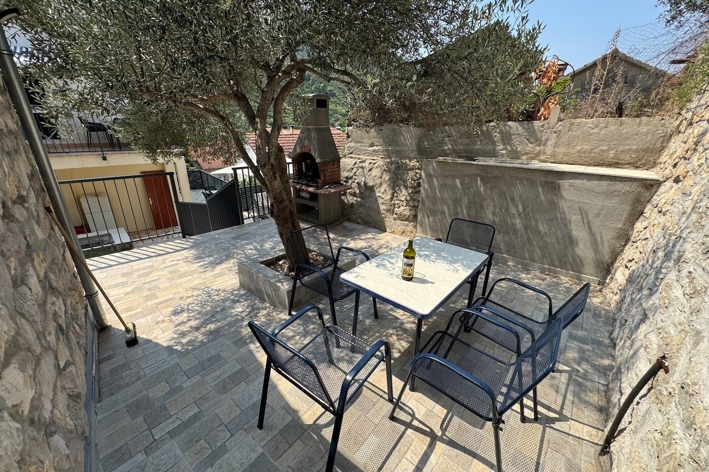 Studio flat with terrace Trpanj, Pelješac (AS-24922-a)