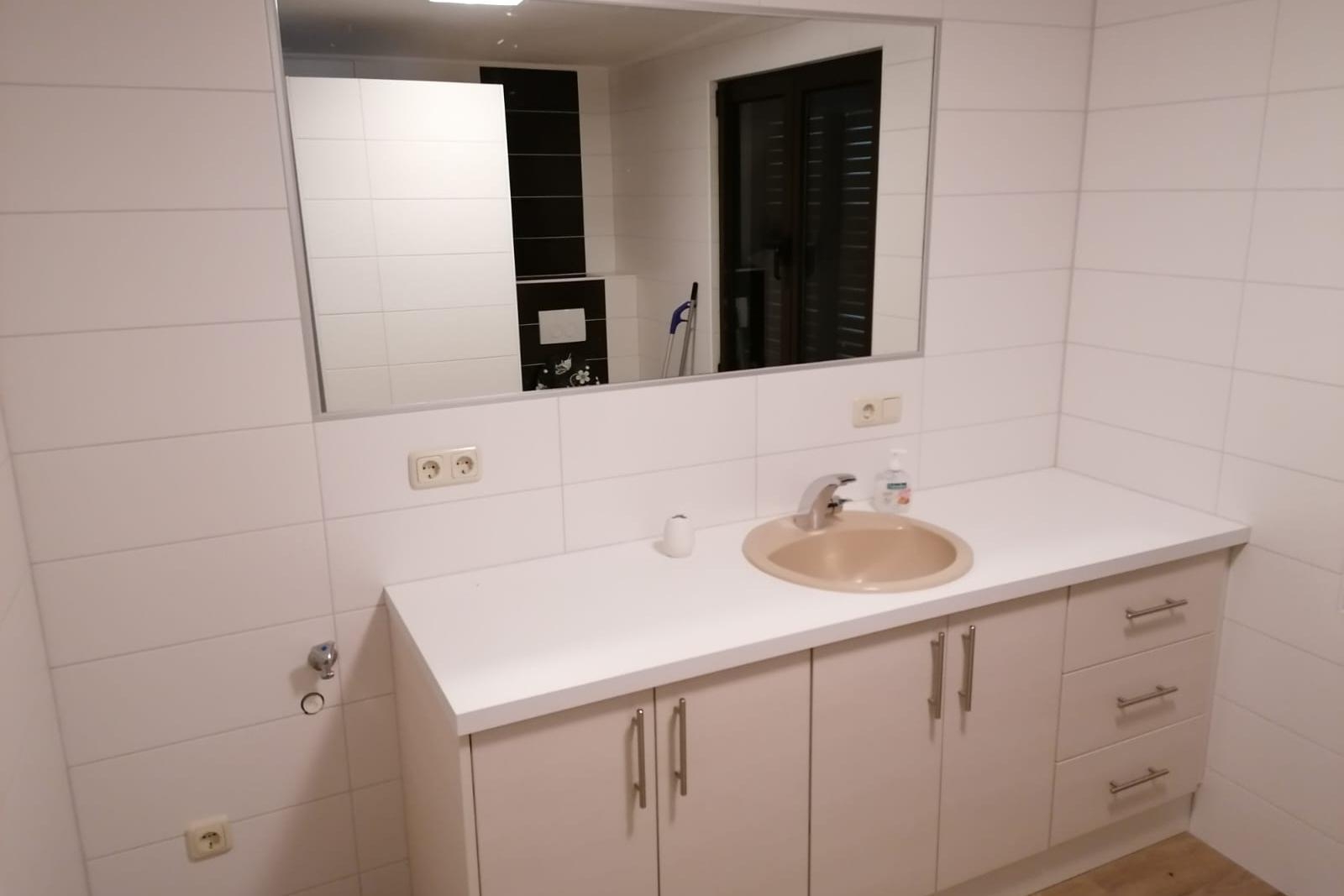 Top Karlobag Cesarica Top Karlobag Cesarica