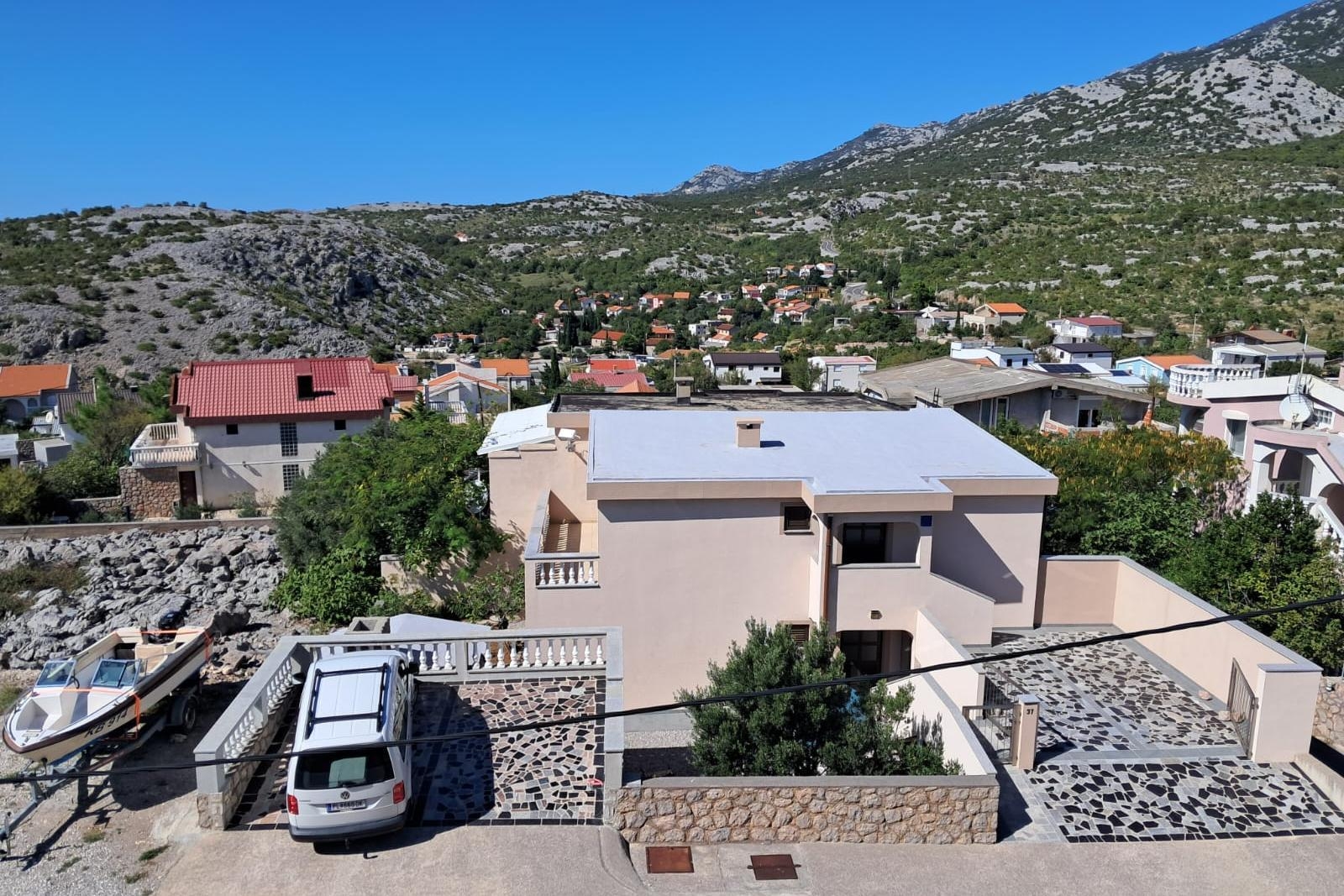 Two bedroom apartment with terrace and sea view Cesarica, Karlobag (A-24941-a)