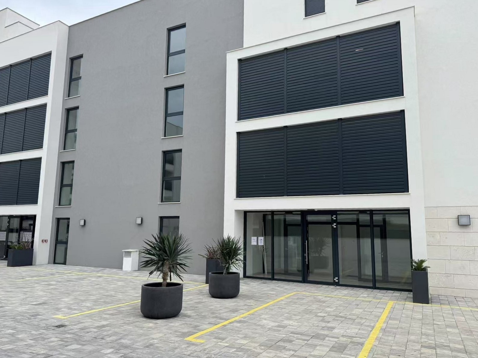 One bedroom apartment with terrace Zadar (A-24942-a) One bedroom apartment with terrace Zadar (A-24942-a)