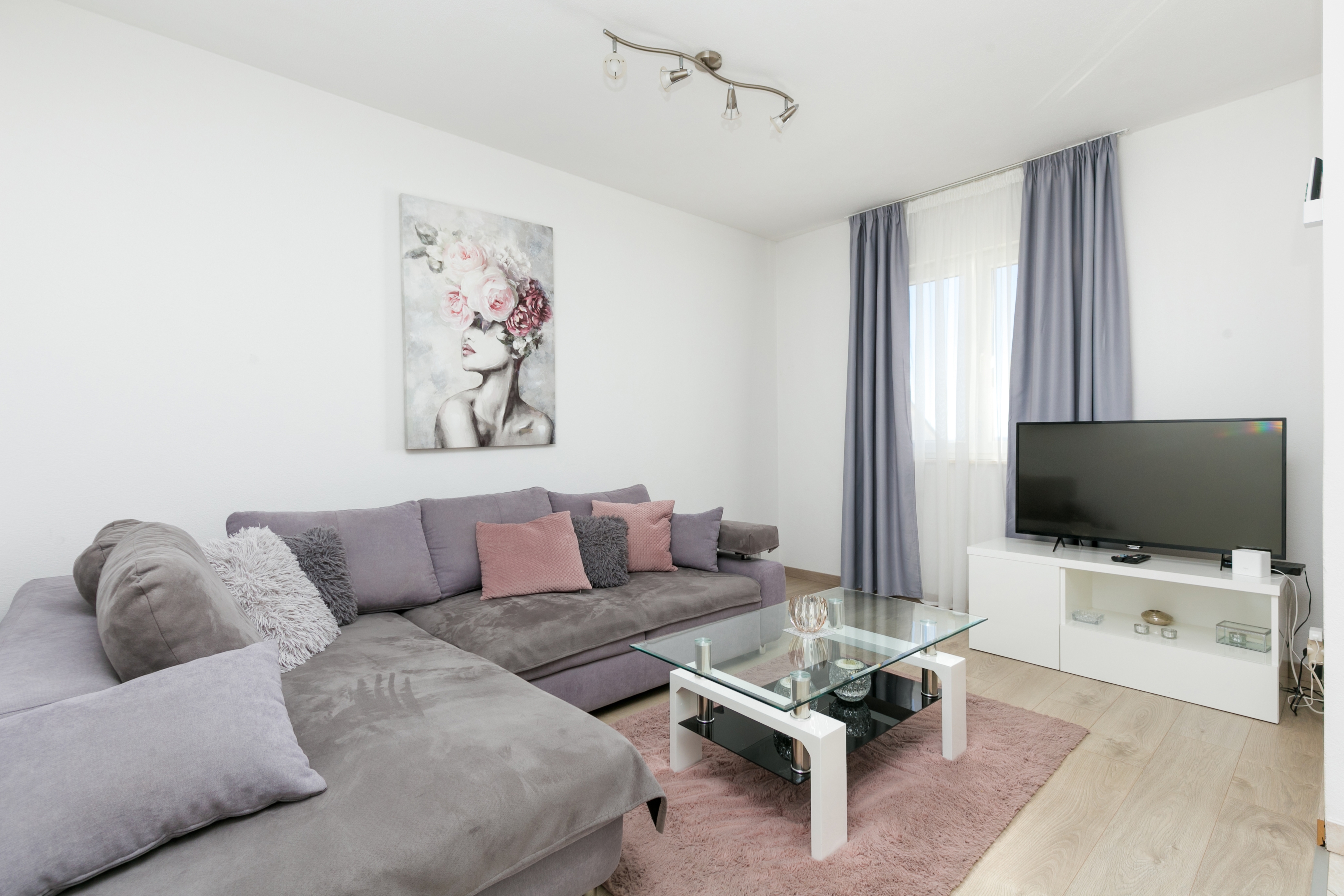 Two bedroom apartment with terrace and sea view Seget Vranjica, Trogir (A-24946-b) Two bedroom apartment with terrace and sea view Seget Vranjica, Trogir (A-24946-b)