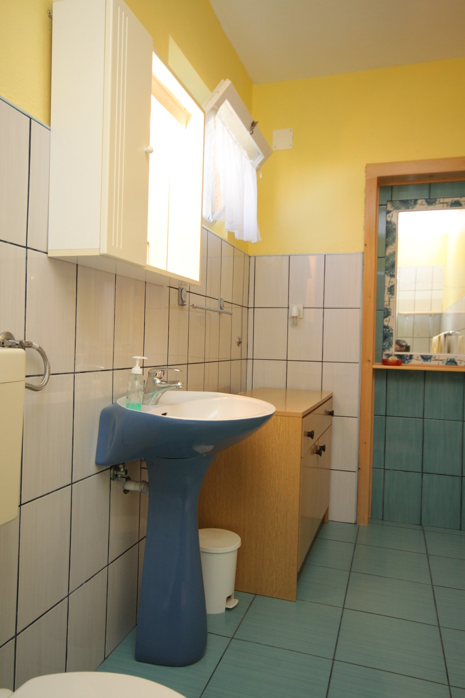 Room with balcony and sea view Mali Lošinj, Lošinj  S-a