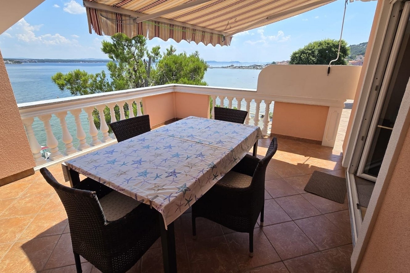 Appartement dune chambre prés de la plage Tkon, Pasman (A-24955-e)