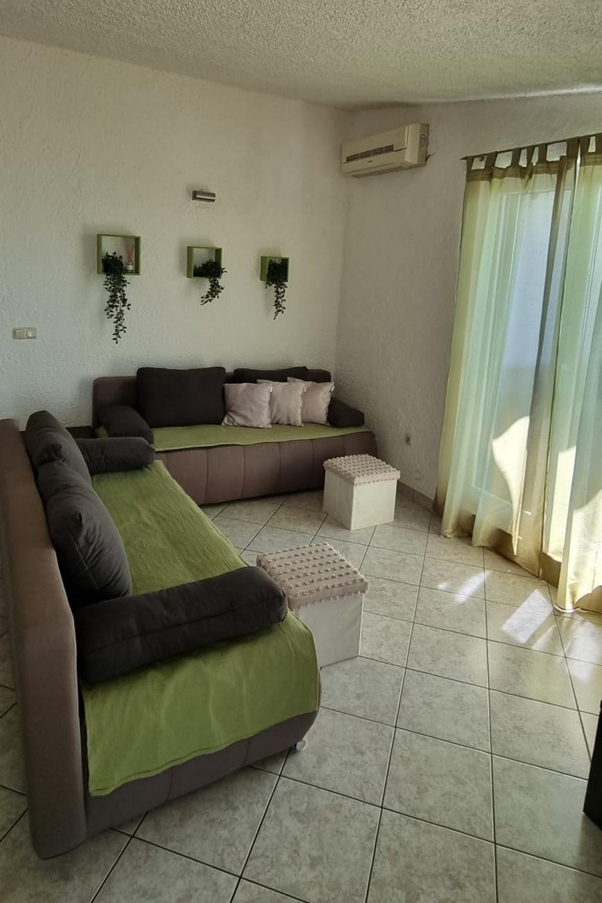 Two bedroom apartment with terrace and sea view Duće, Omiš (A-24975-c)