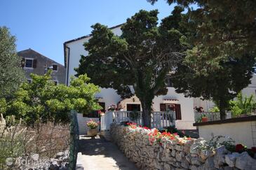 Property Ćunski, Lošinj, Property 2498 - Apartments and Rooms with pebble beach.