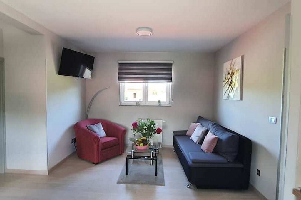 Two bedroom apartment (pet friendly) Otočac, Velebit (A-24987-c)