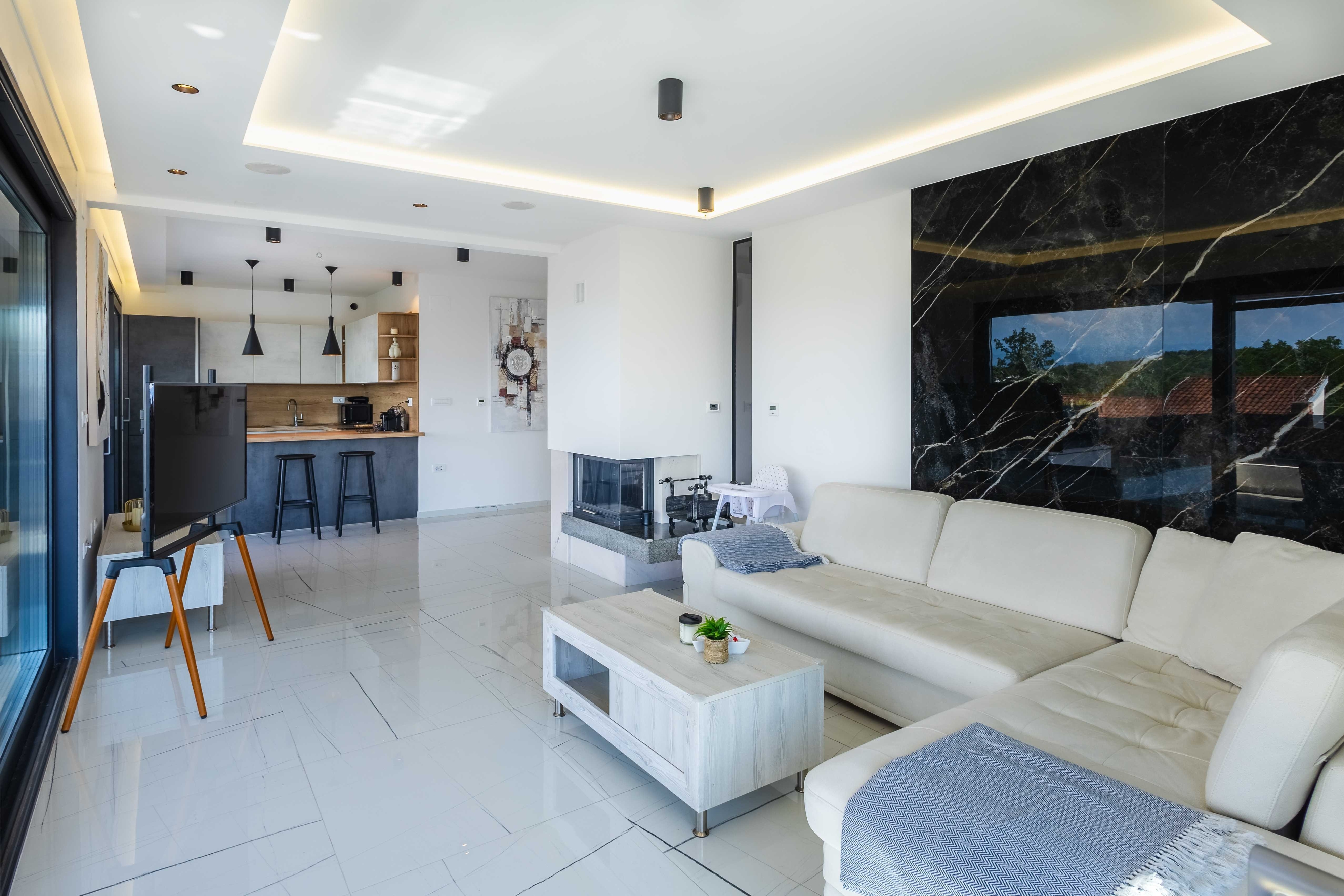 Three bedroom apartment with terrace and sea view Njivice (Krk) (A-24998-a)