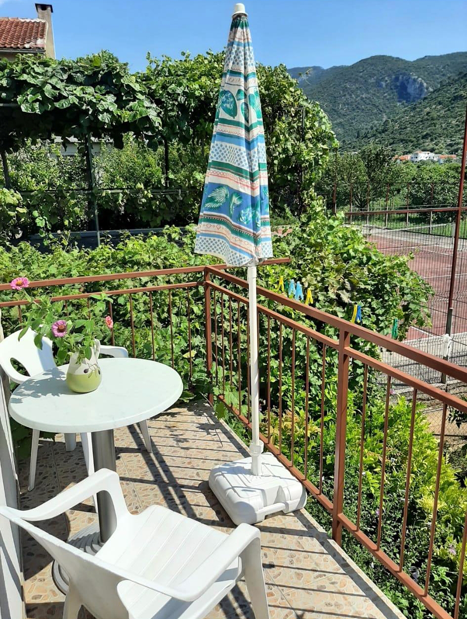 Room with balcony Trpanj, Pelješac  S-a