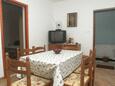 Mali Lošinj, Dining room in the apartment, air condition available, (pet friendly) and WiFi.