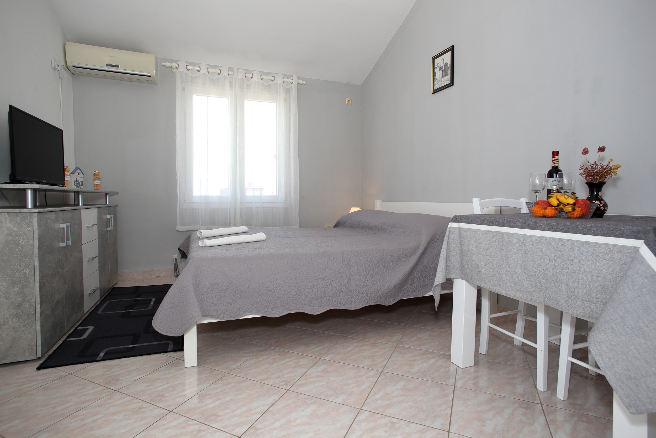 Studio flat with balcony Nin, Zadar (AS-25005-b)