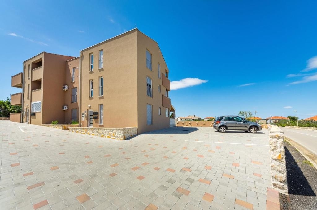 Two bedroom apartment with balcony and sea view Nin, Zadar (A-25012-a) Two bedroom apartment with balcony and sea view Nin, Zadar (A-25012-a)