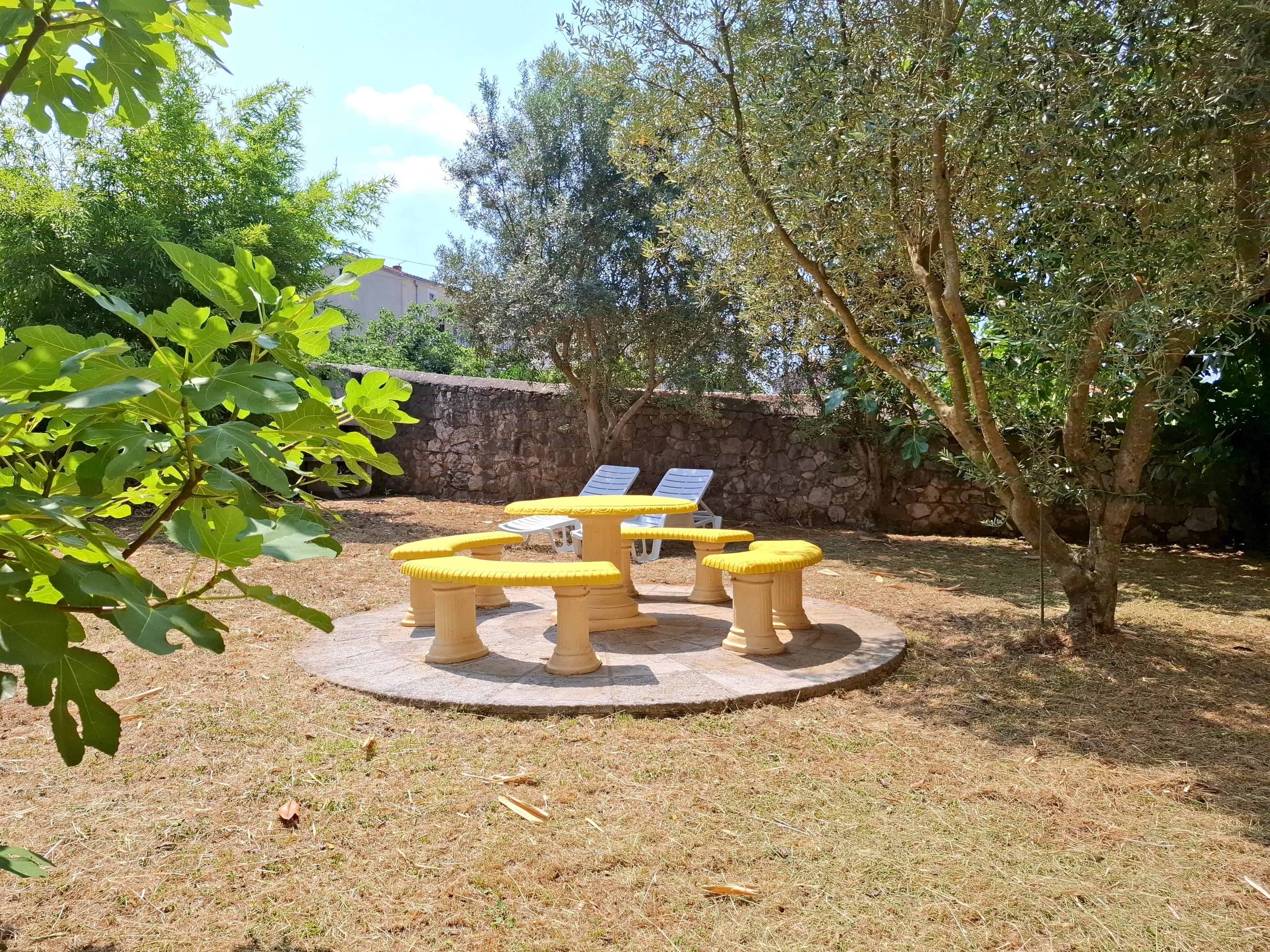 Two bedroom apartment with terrace Malinska, Krk (A-25025-a)